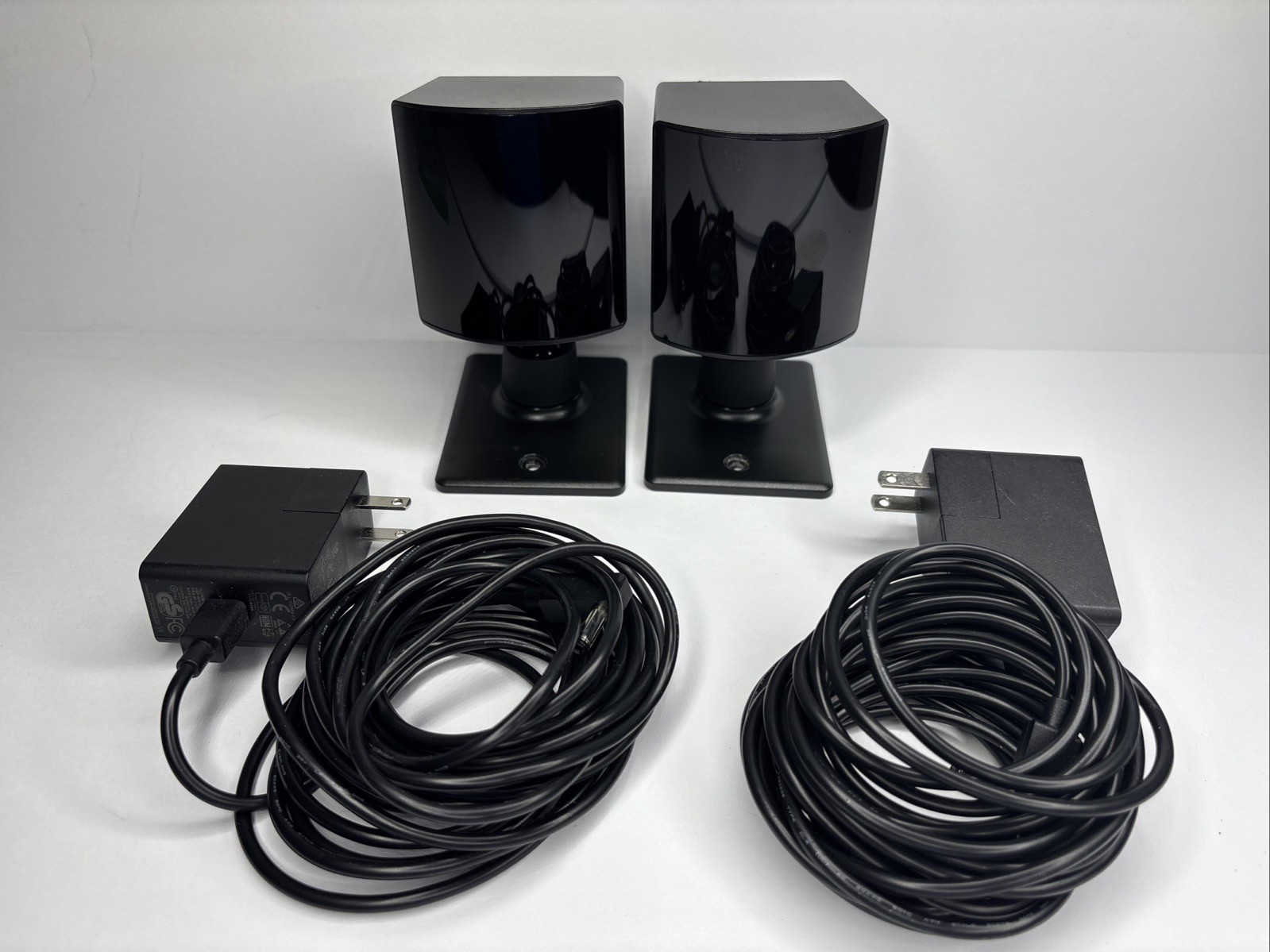 2 Steam VR Base Stations 2.0 Lighthouse Valve Index With Power Cables -Free Ship