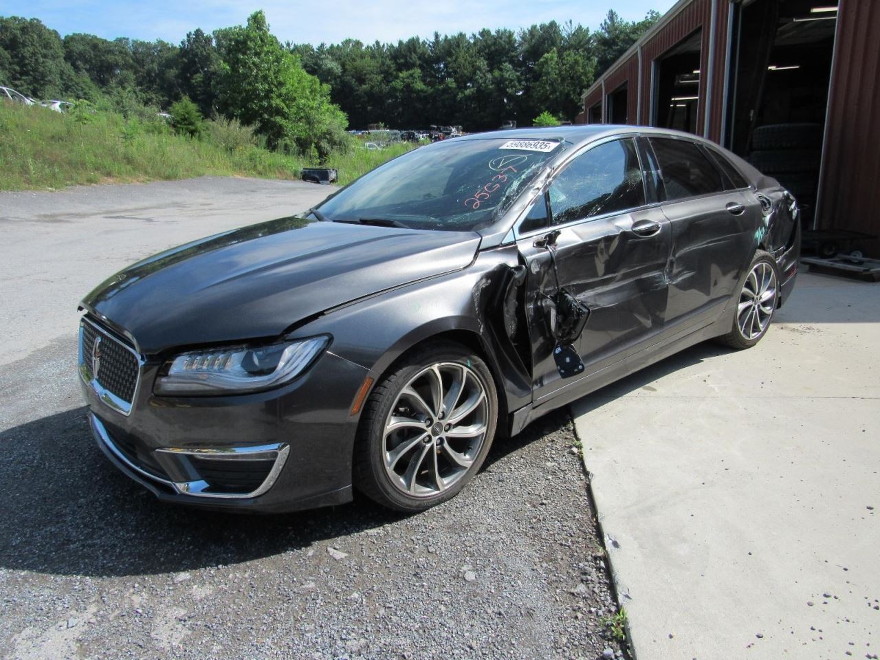 MKZ 2019 Glove Box 1063050
