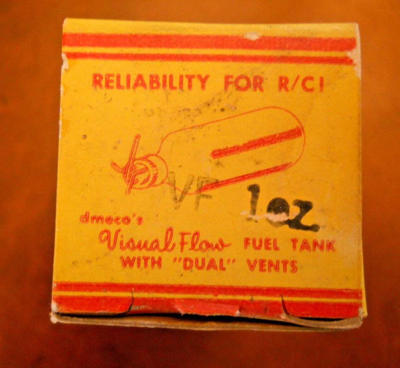 DMECO MODEL AIRPLANE VISUAL FLOW DUAL VENT 1 OUNCE FUEL TANK, NEW IN BOX