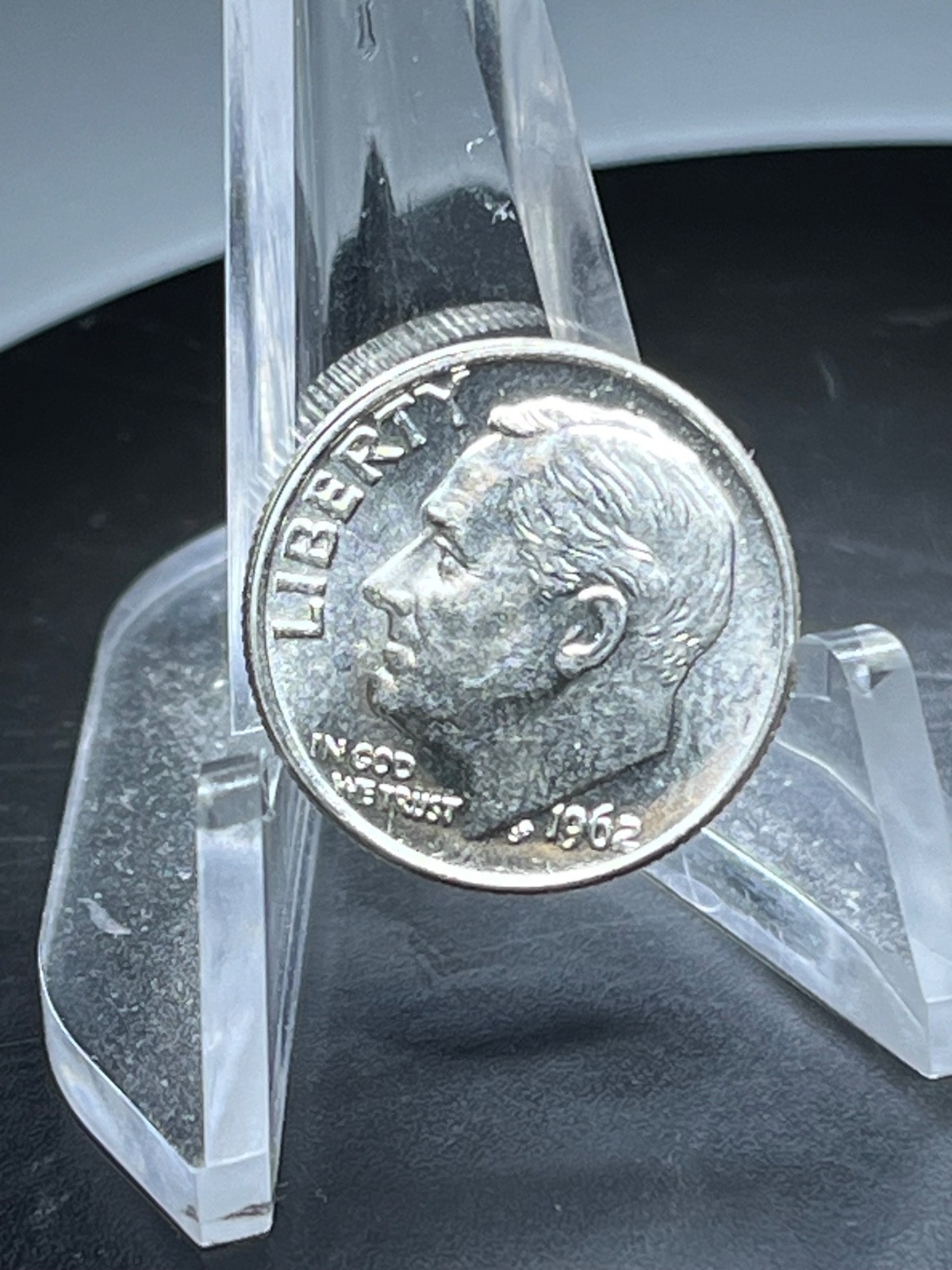 1962  Roosevelt Dime Uncirculated- BU- 90% Silver  #WX172