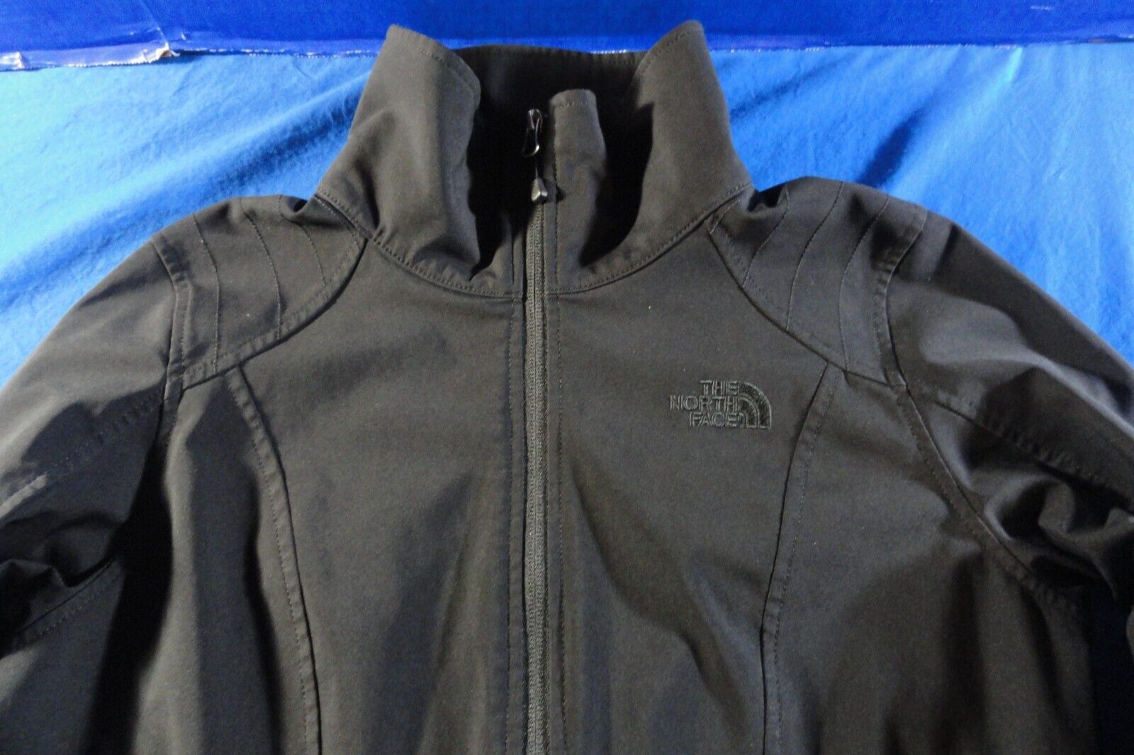 THE NORTHFACE WOMENS ATHLETIC GEAR FULL ZIP BLACK RUNNING HIKING JACKET M