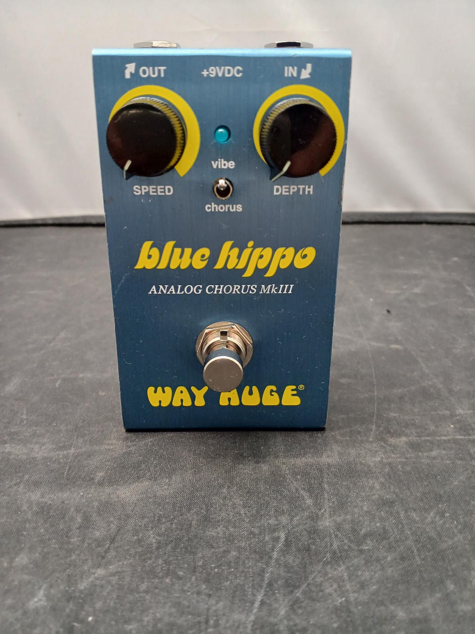 WAY HUGE BLUE HIPPO ANALOG CHORUS MKⅢ Effect Pedal