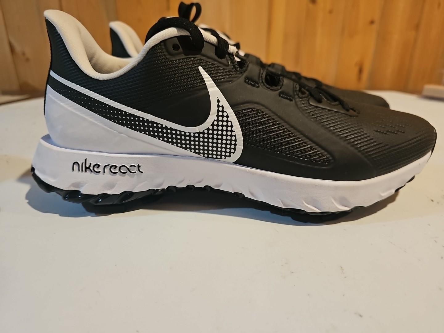Nike React CT6620-003. Mens Size 8.  New Without Box