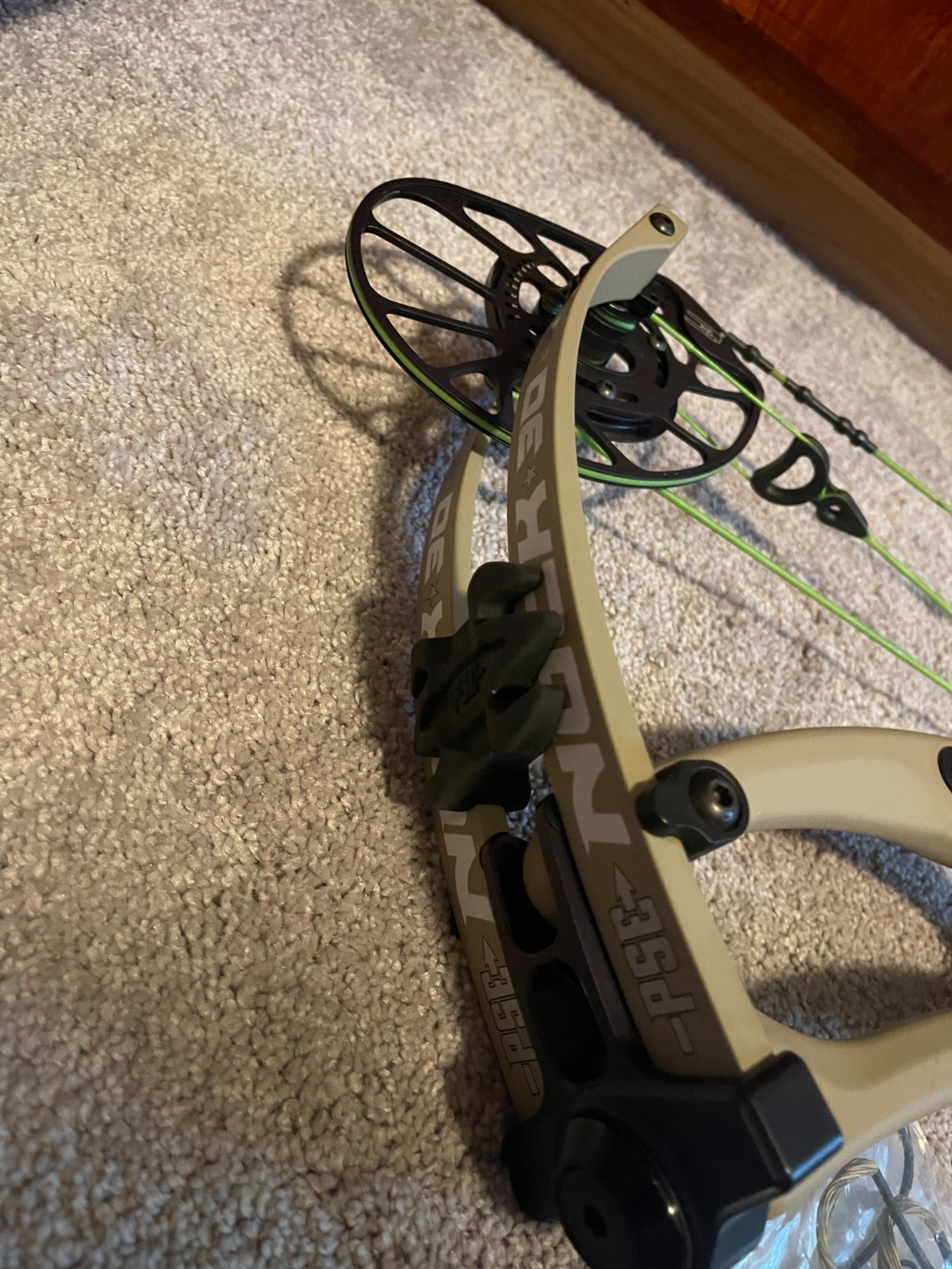 PSE Nock 30 RH 70# FREE shipping