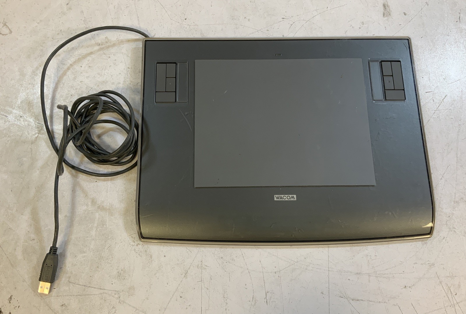 Wacom Intuos 3 Model PTZ-630 6" x 8" Graphics Tablet NS F2D