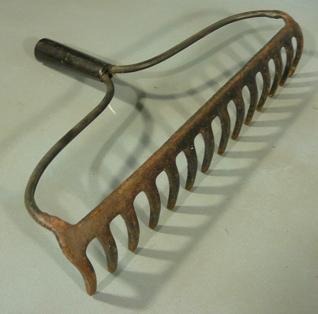 14" Galvanized Steel Rake Head for Jewelry, Crafts, Wine Glass Holder