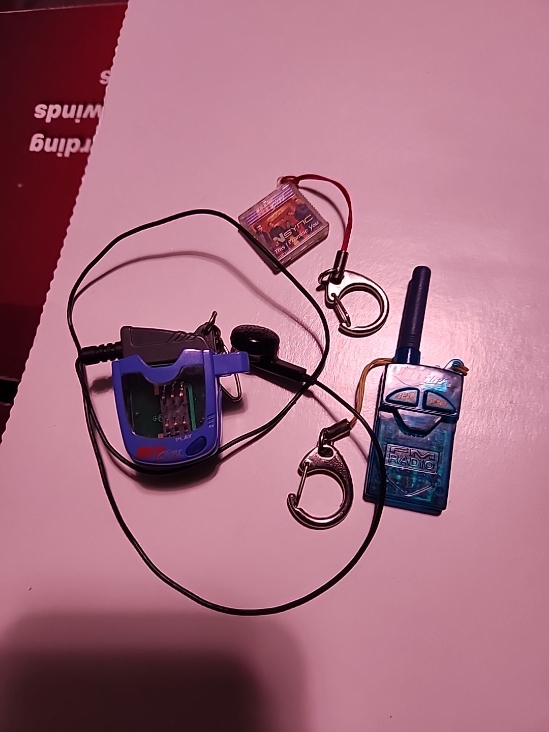 Tiger Electronics Hit Clips Music Player,  FM Radio, Sync, AS IS