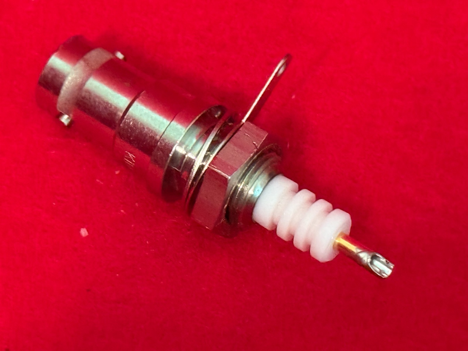 SHV Connector Bulkhead Jack KINGS 1704-1 - for Survey Meter or Detector
