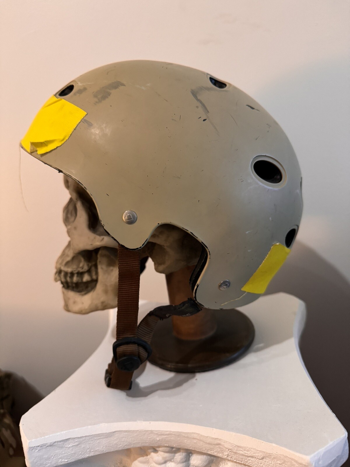 OLDGEN SOF BUMP SKATE HELMET MICH ACH MEDIUM CAG DEVGRU NSW MILITARY SURPLUS
