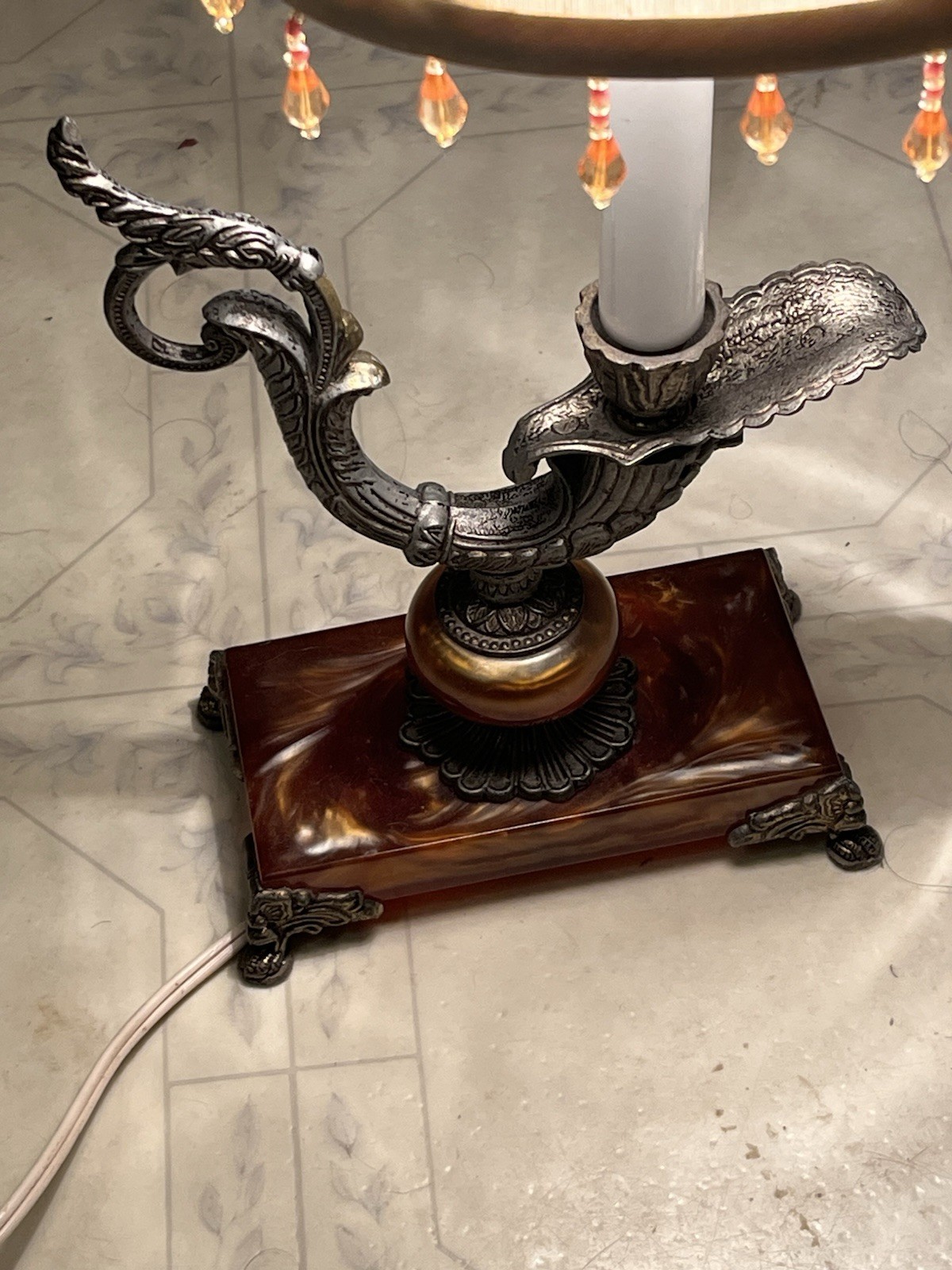 NIGHT LIGHT BRASS MARBLE BASE CANDLE BULB
