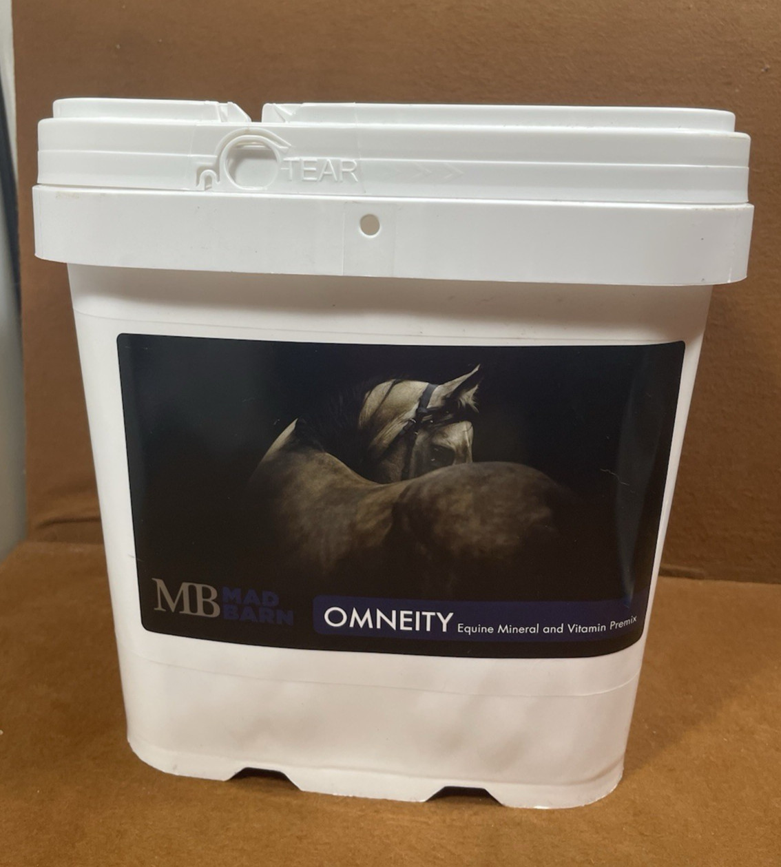 Mad Barn Omneity Pellets Vitamin & Mineral Horse Supplement, 11-lb bucket