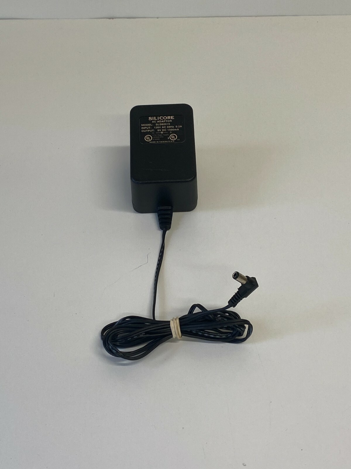 BB6: GENUINE Silicore AC/DC Adaptor SLD80915