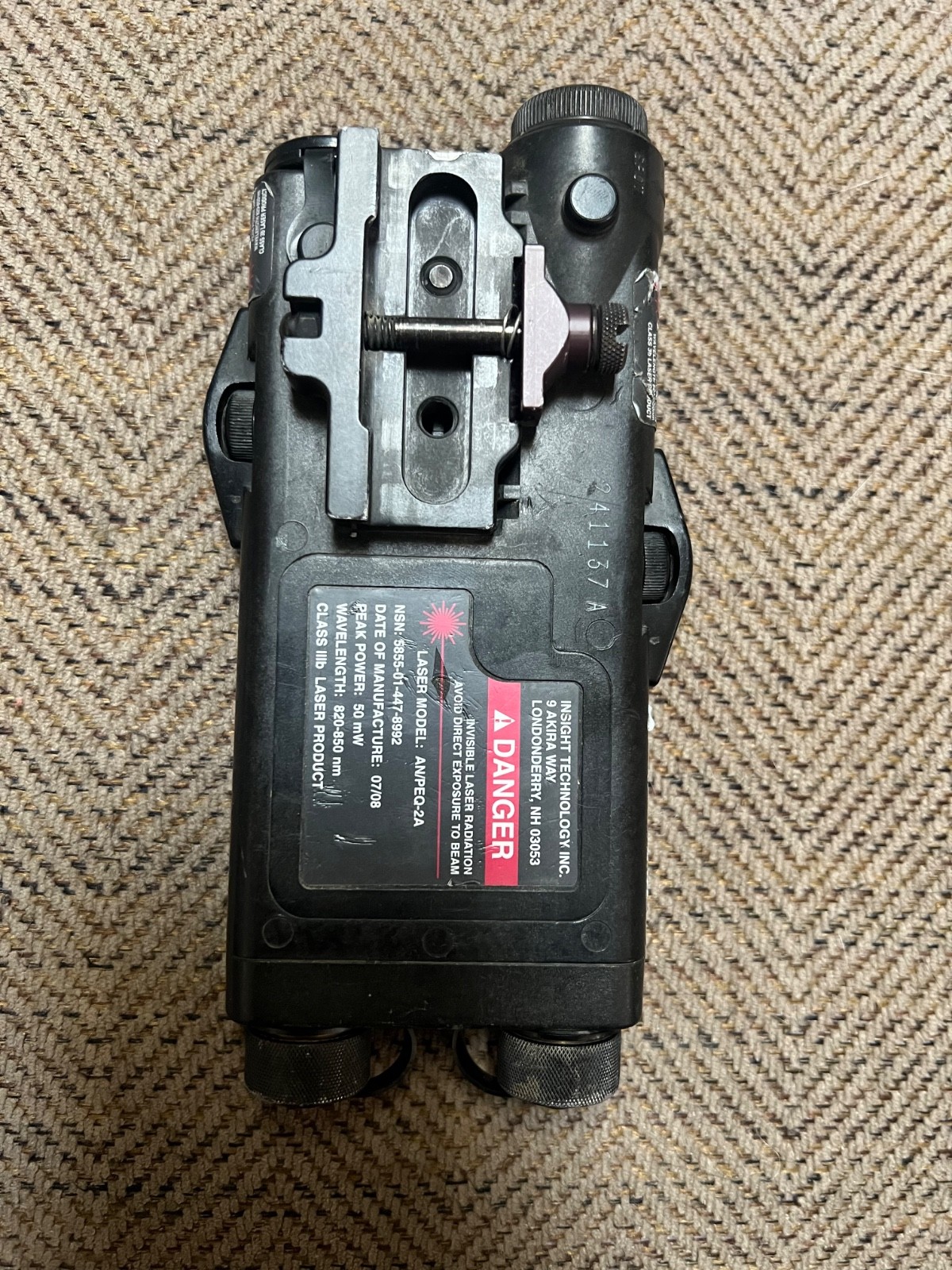 INSIGHT PEQ-2A INFRARED AIMING LASER & ILLUMINATOR