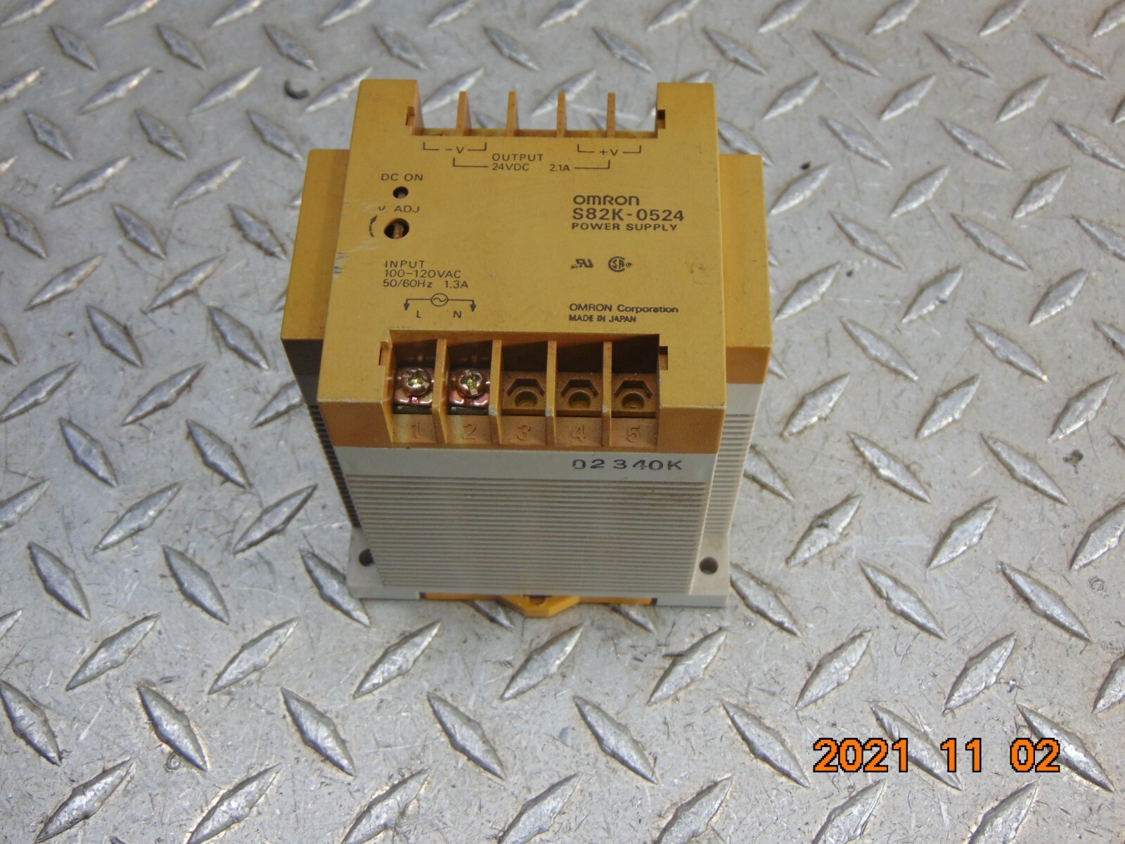 OMRON S82K-0524 POWER SUPPLY *FREE SHIPPING*
