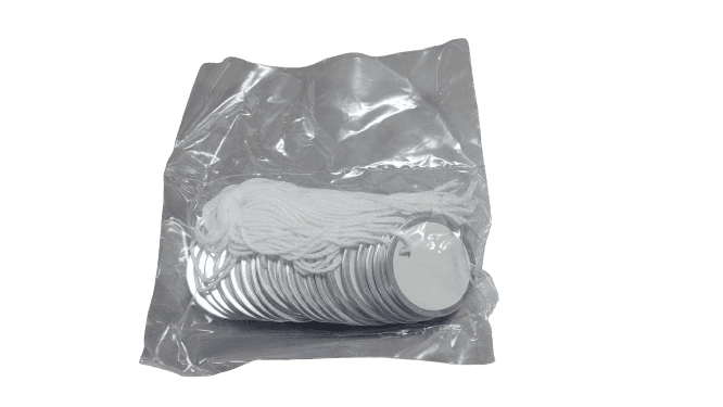 100-PACK Lucky Line 1 1/4" Paper Tags with String - 27200