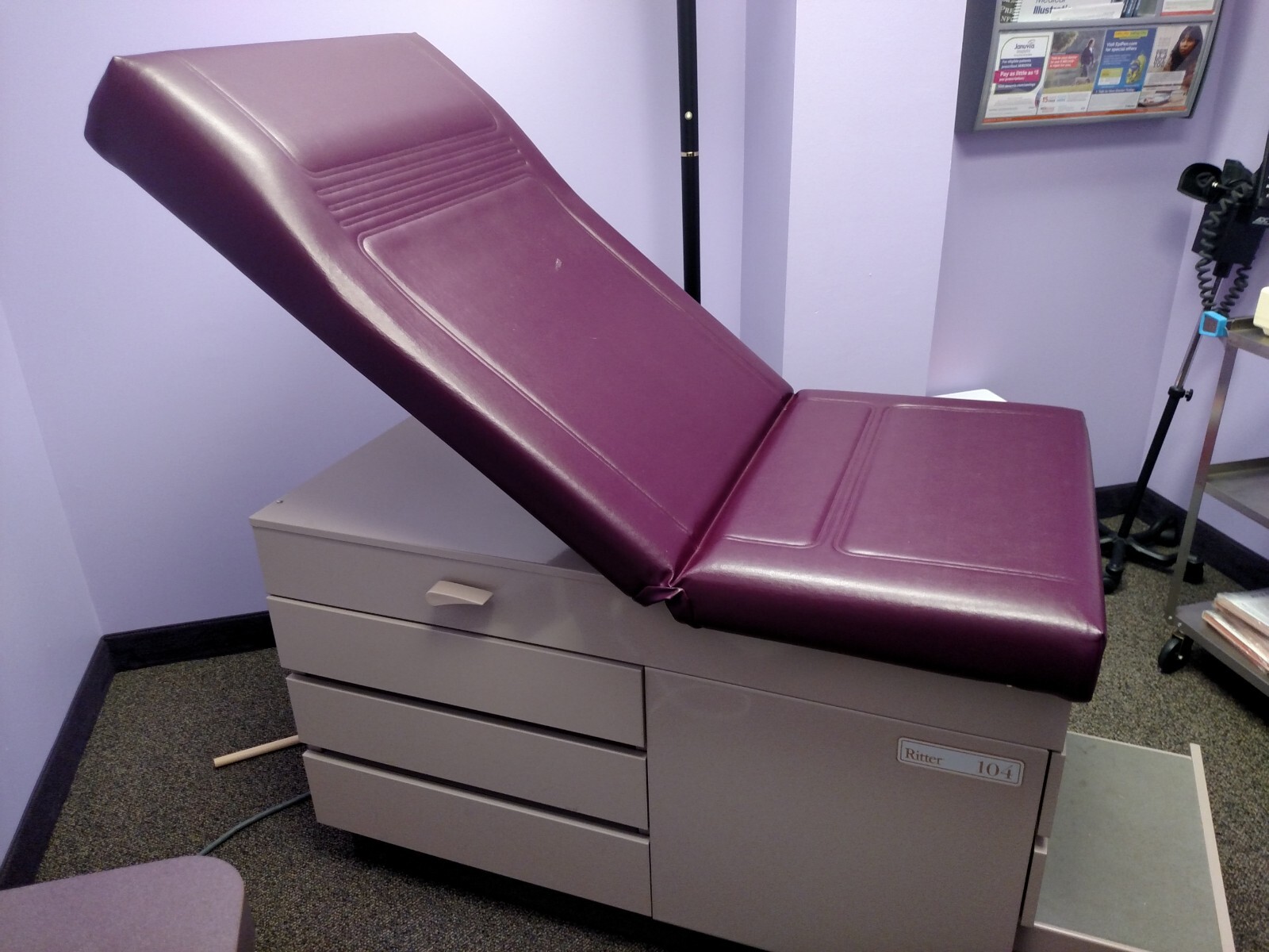 MIDMARK/RITTER 104 MEDICAL EXAM TABLE OB/GYN Excellent used condition! 