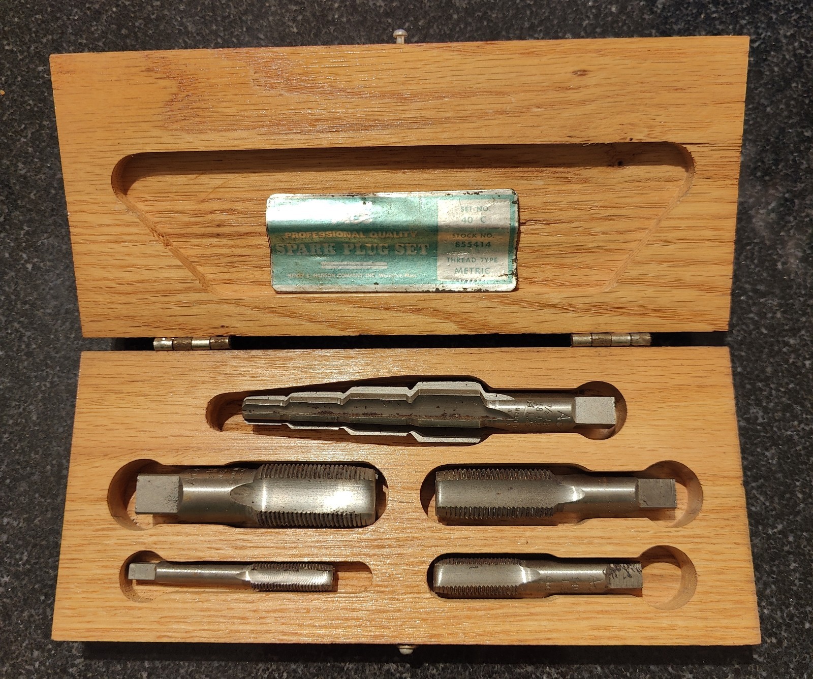 Vintage Ace Spark Plug Rethreading Set Metric No. 40   855414
