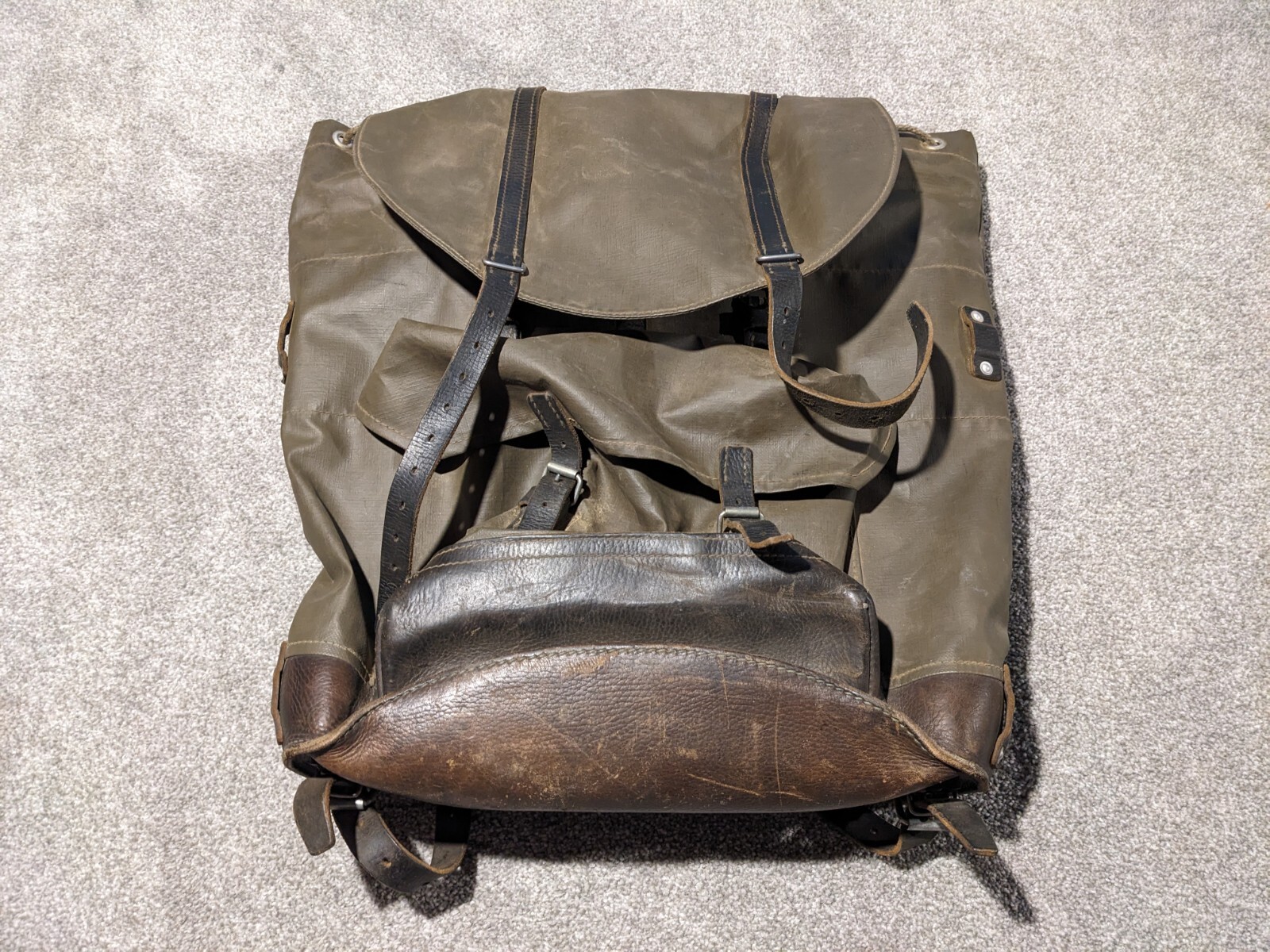 Vintage Swiss Army Backpack Rubberized Green Mountain Rucksack 1980s Flehmann