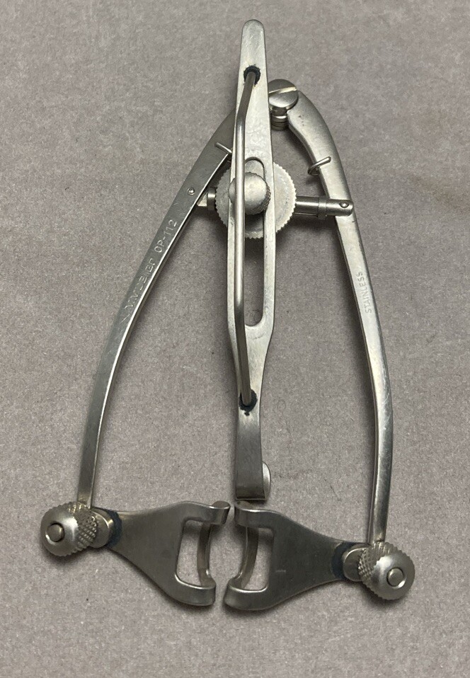Used V. Mueller Surgical Ophthalmic Guyton Park Eye Speculum Great Cond.