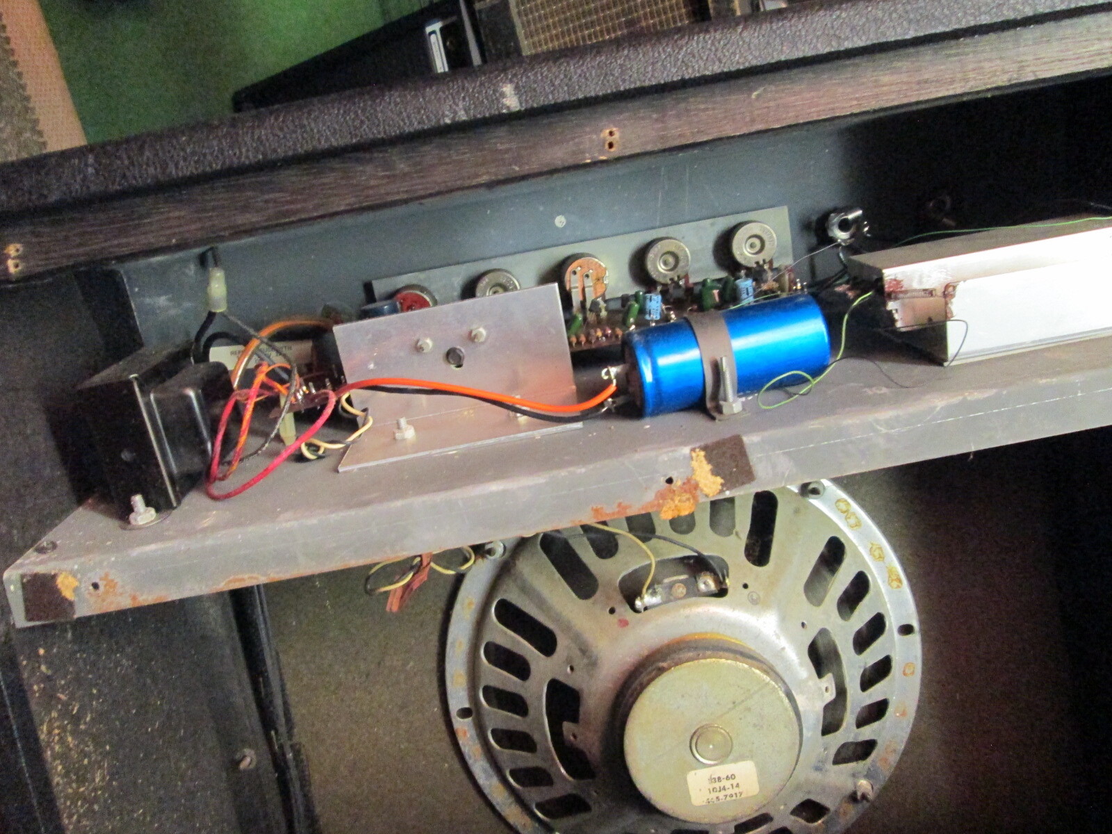 HARMONY model 7490-90 vintage solid state amp combo amplifier w/ tremolo