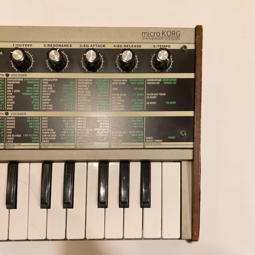 KORG MicroKORG Synthesizer Vocoder w/ PSU & MIC | Beautiful Condition