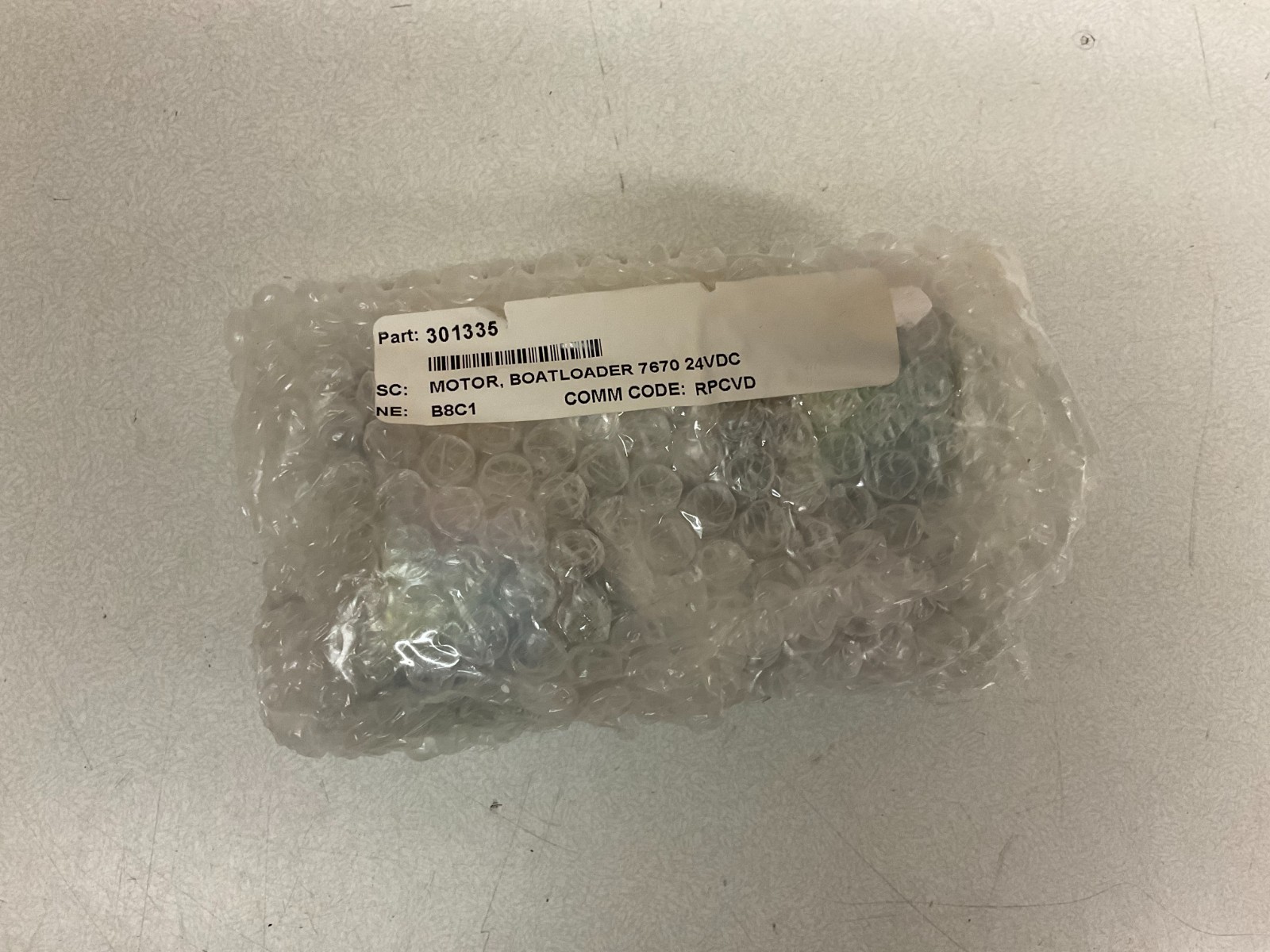 LOT of 2 NEW Bruce Boatloader 7670 24V DC Motor