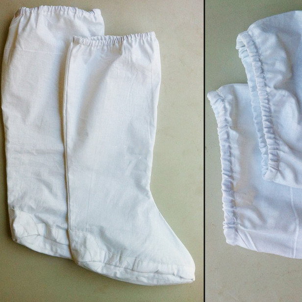 Taoist Kung Fu elastic stockings with Tai Chi clothes and martial arts shoes