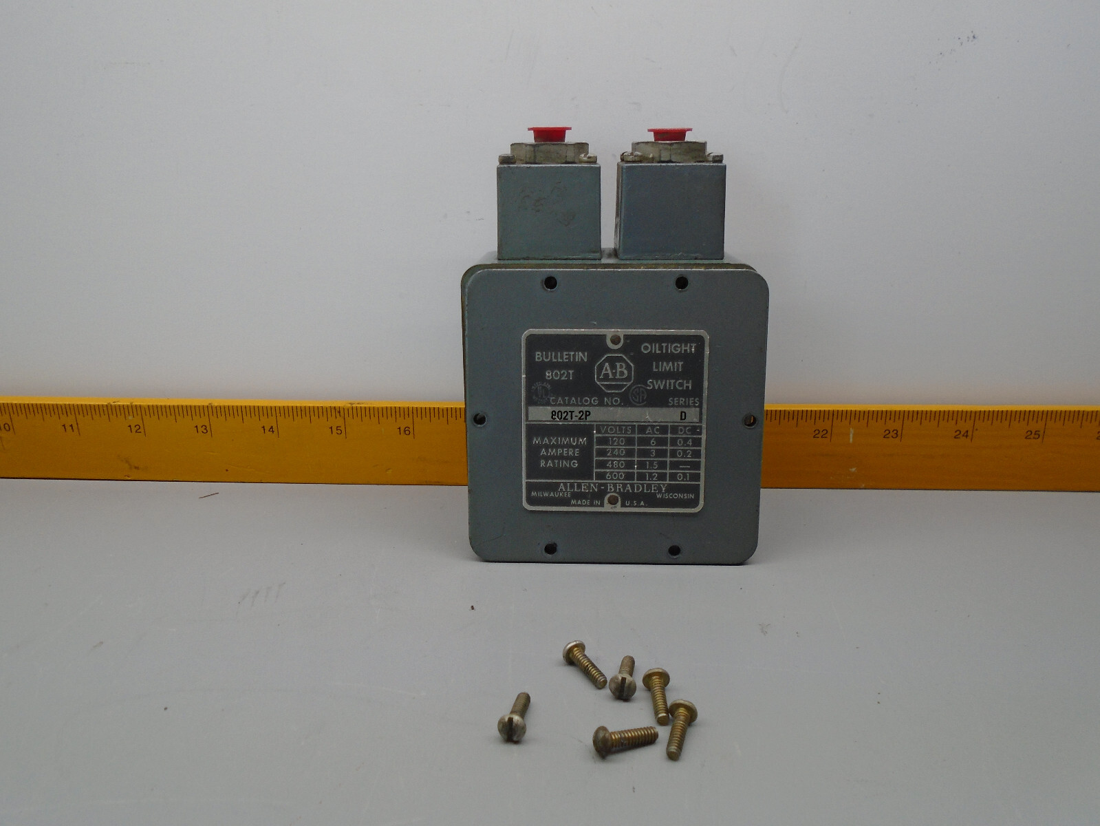 802T-2P series D  Allen Bradley  oiltight limit switch Z-36379 operators R23