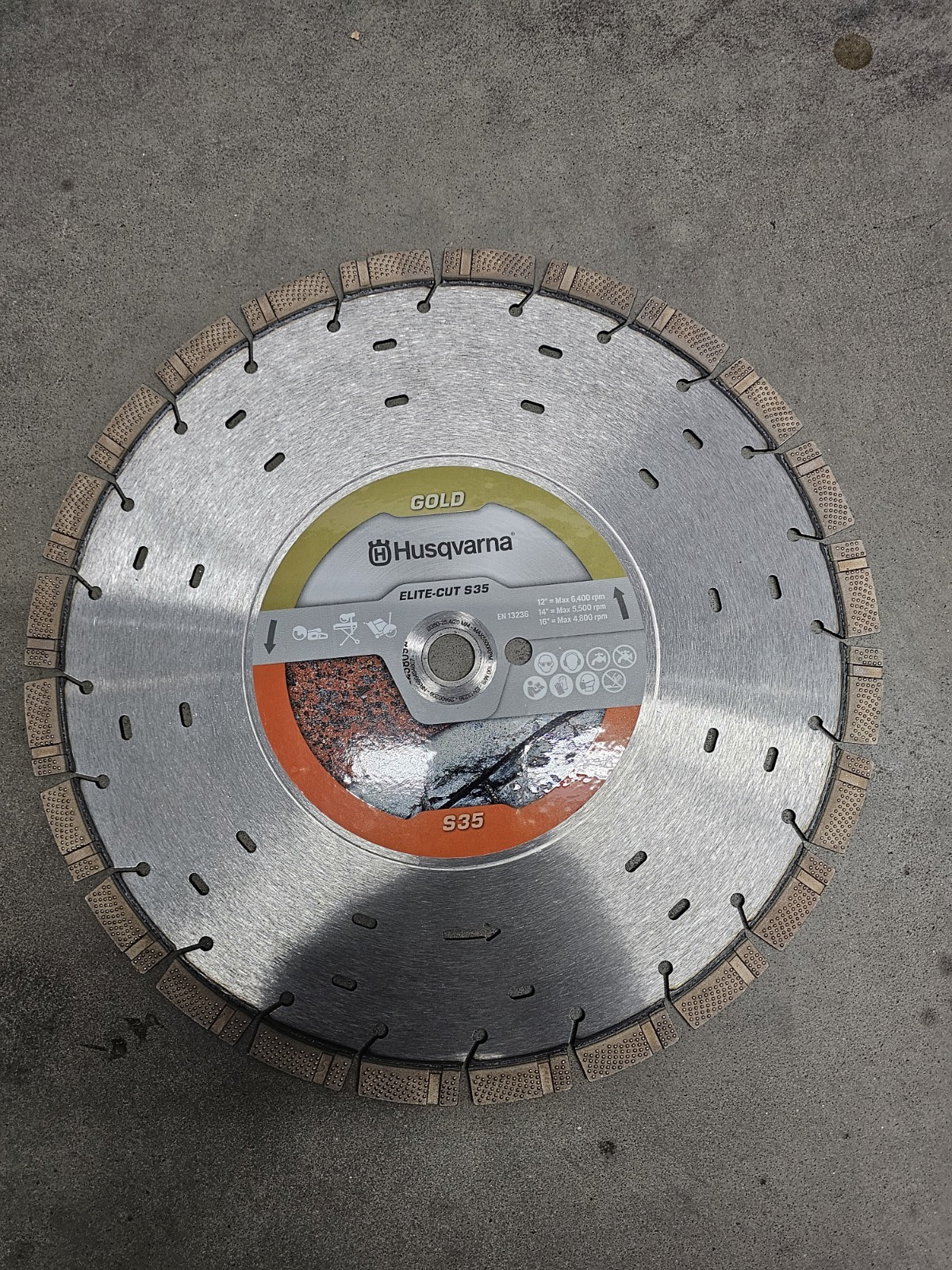 Husqvarna Elite Cut S45 Exo-Grit 14-inch Diamond Blade Concrete, Hard Block