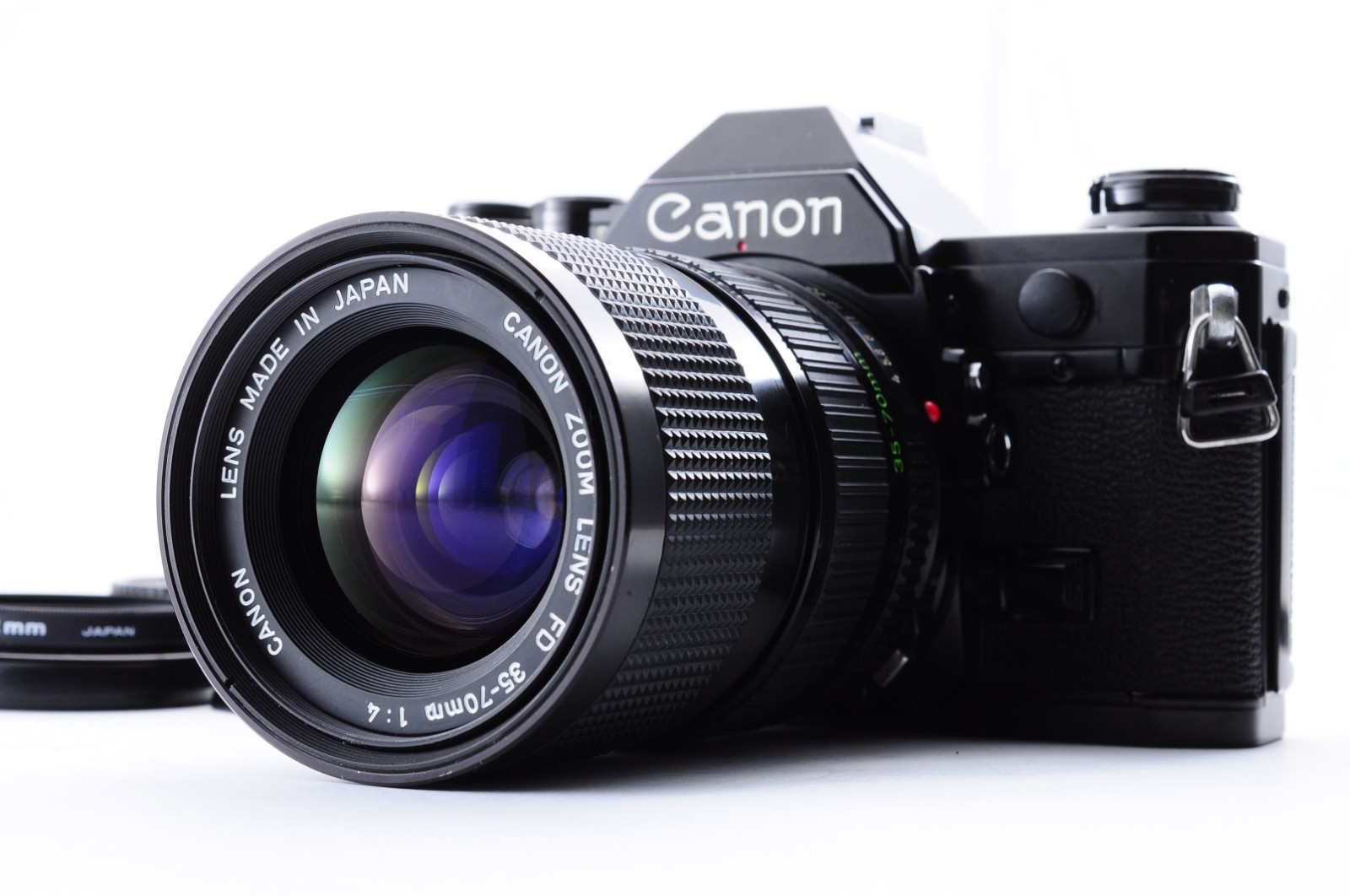 Canon AE-1 Black / Zoom Lens New FD 35-70mm f/4 Exc+5 SLR Z1575