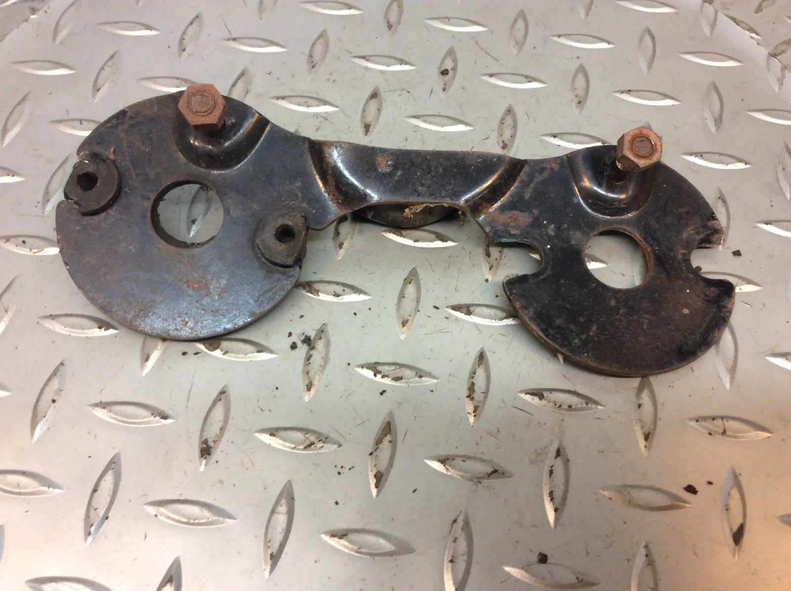 1972 72 Yamaha DS7 250 Gauge Mount Bracket Support Bent