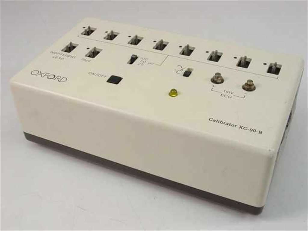 Oxford XC-90-B ECG Calibrator 8-Pot 8uV 25uV 50uV 100uV 1mV Output For Parts