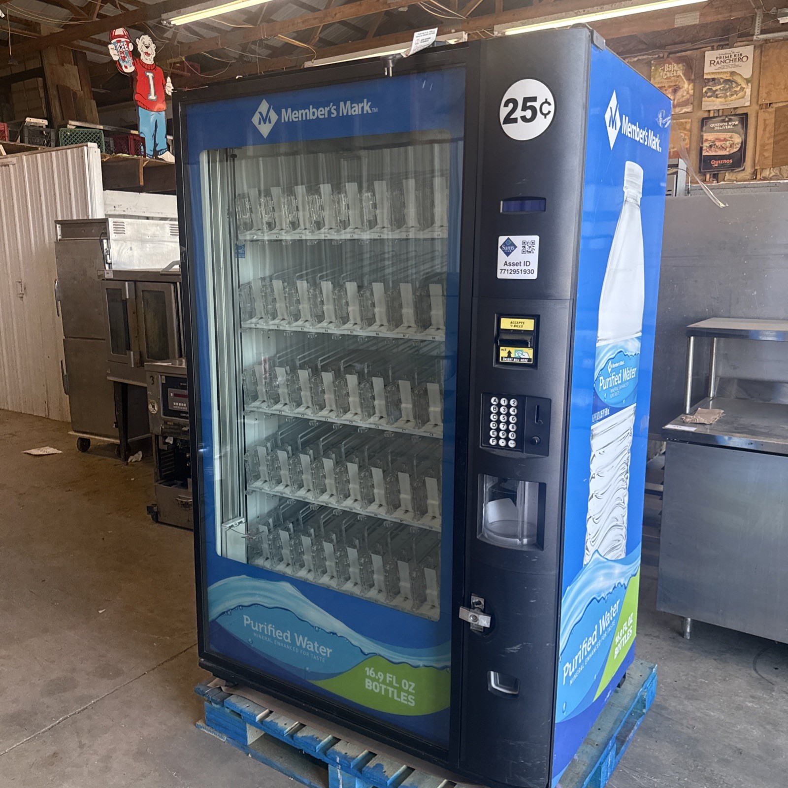 WORKING! Narco Bev Max Glass Front Beverage Vending Machine 5800-4 READ DESCRIPT