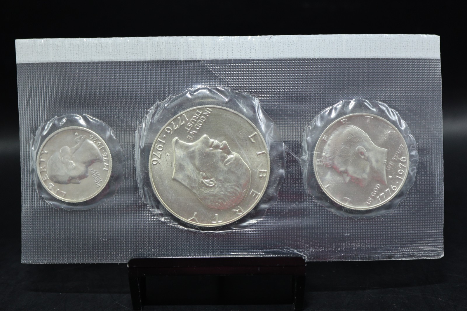 1776-1976 Silver Bicentennial 3 Coin Silver UNC Set