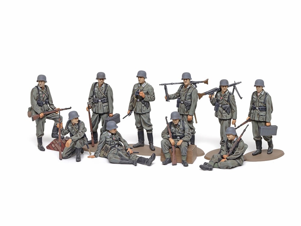Tamiya 1/48 WWII Wehrmacht Infantry Set of 10 Figures 32602 TAM32602