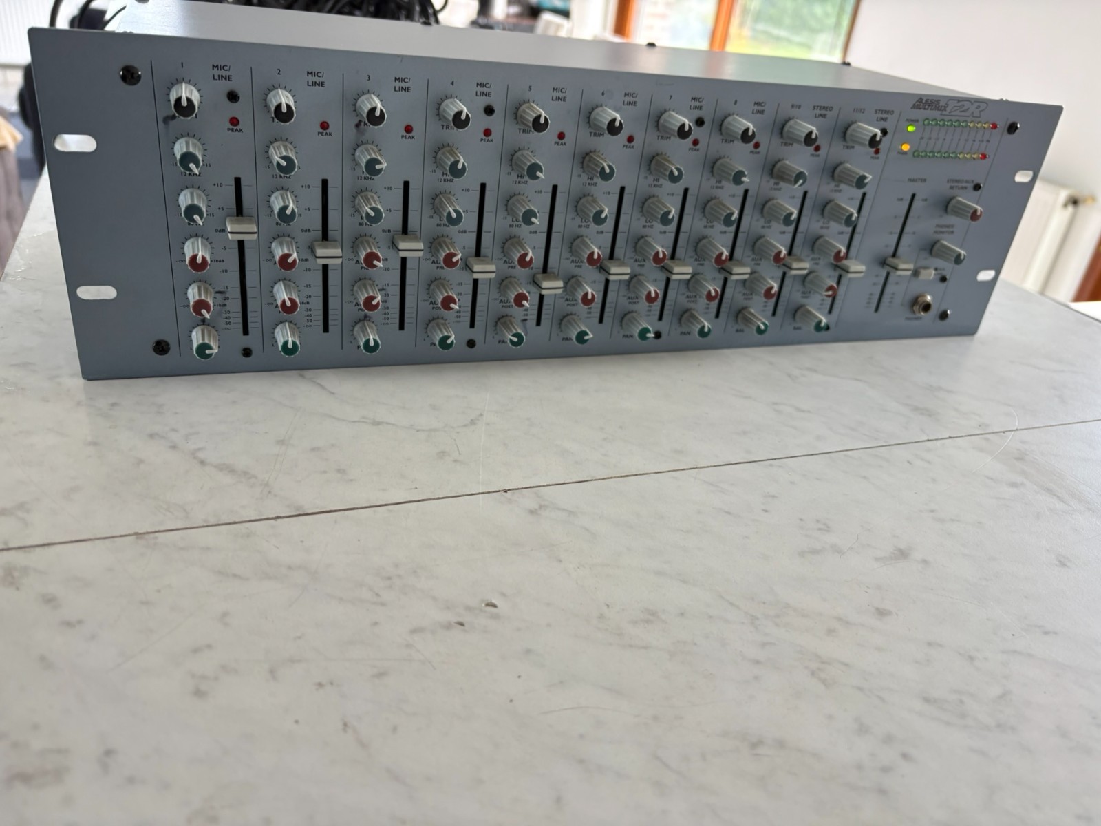 Alesis Multimix 12R Mixer Mixer