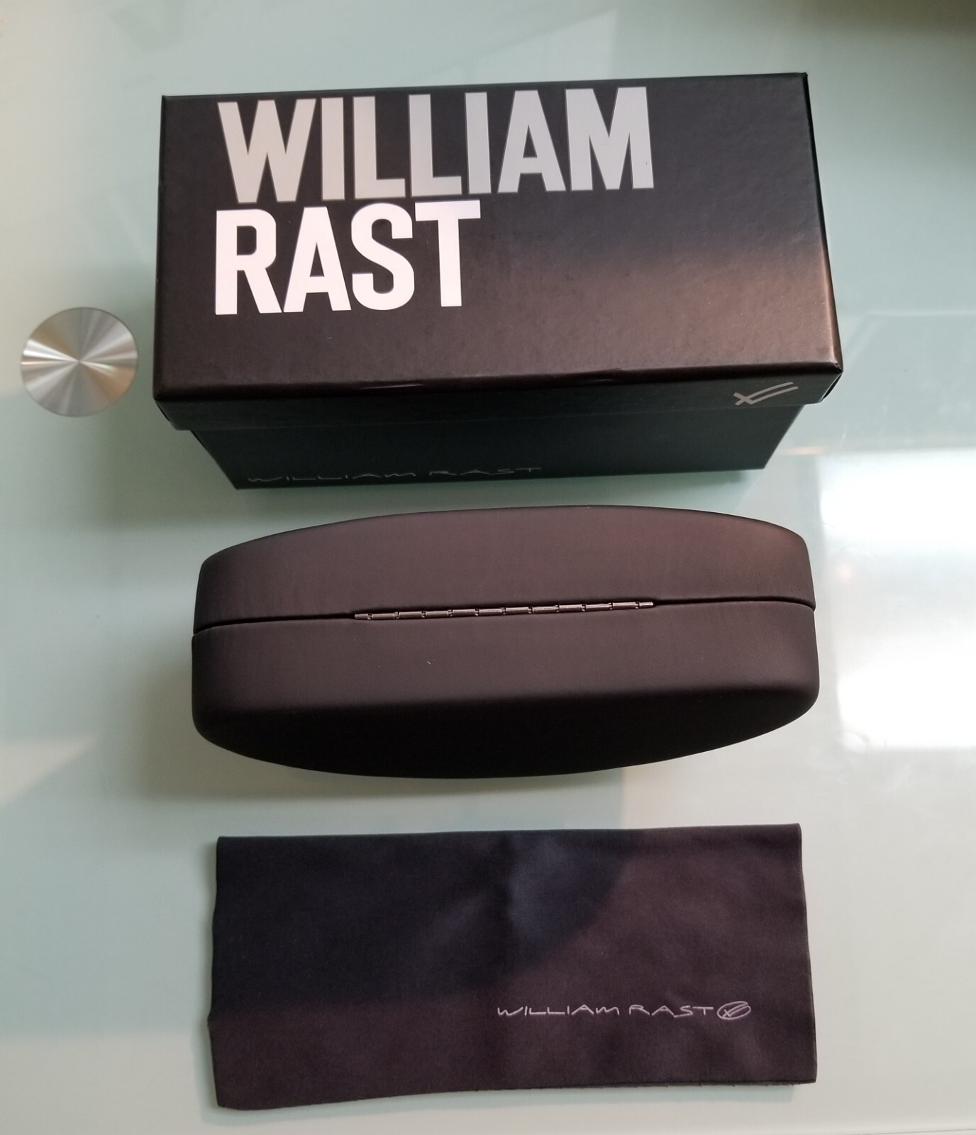 WILLIAM RAST LARGE HARD BLACK SUNGLASSES CASE WITH BOX & CLEANING CLOTH
