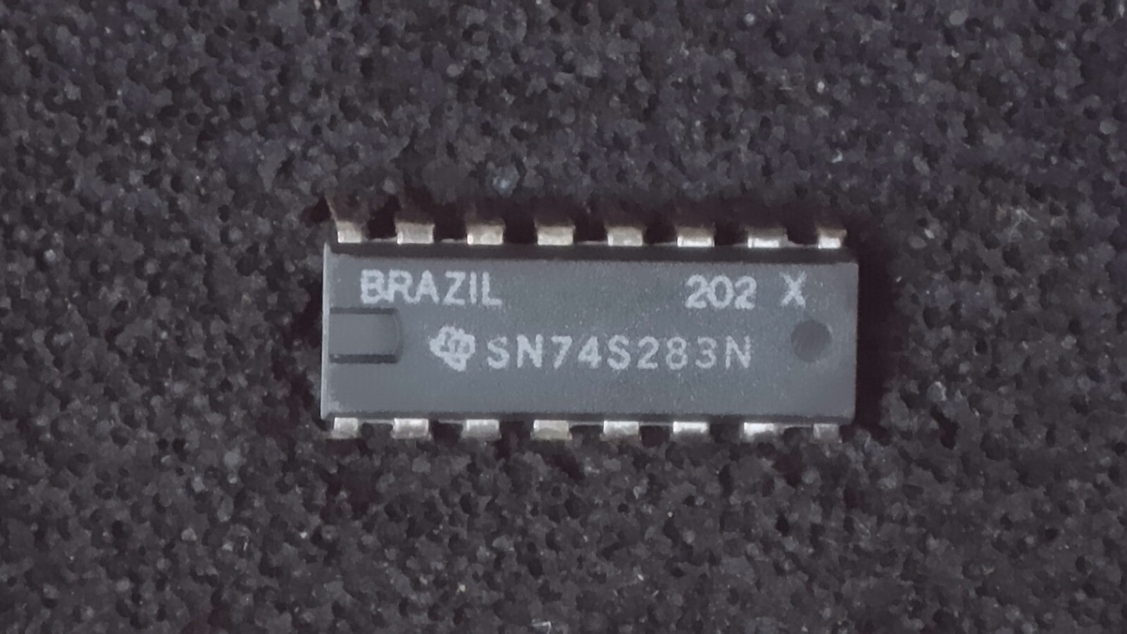Quantity 5 - Texas Instruments SN74S283N 4-Bit Binary Full Adder DIP16 - New