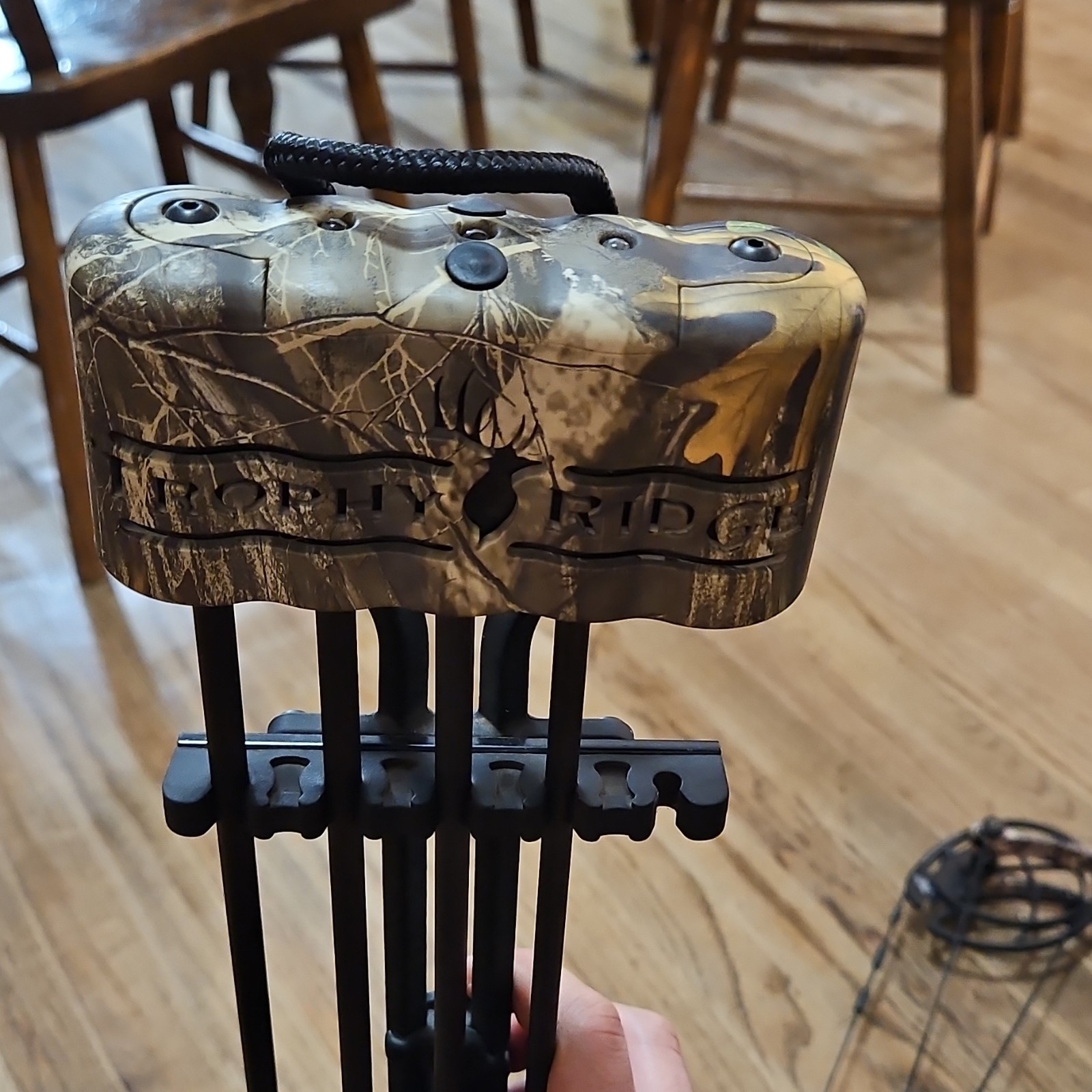 Xpedition Archery Xcursion 6 Compound Bow 70lbs Camo w/ Quiver