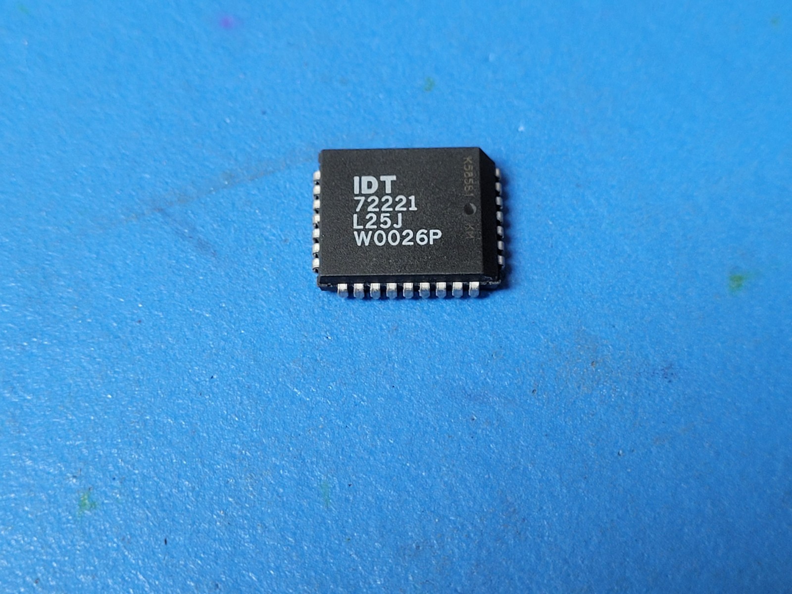 (1 PC) IDT72221L25J FIFO, 1KX9, 15ns, Synchronous, CMOS, PLCC32