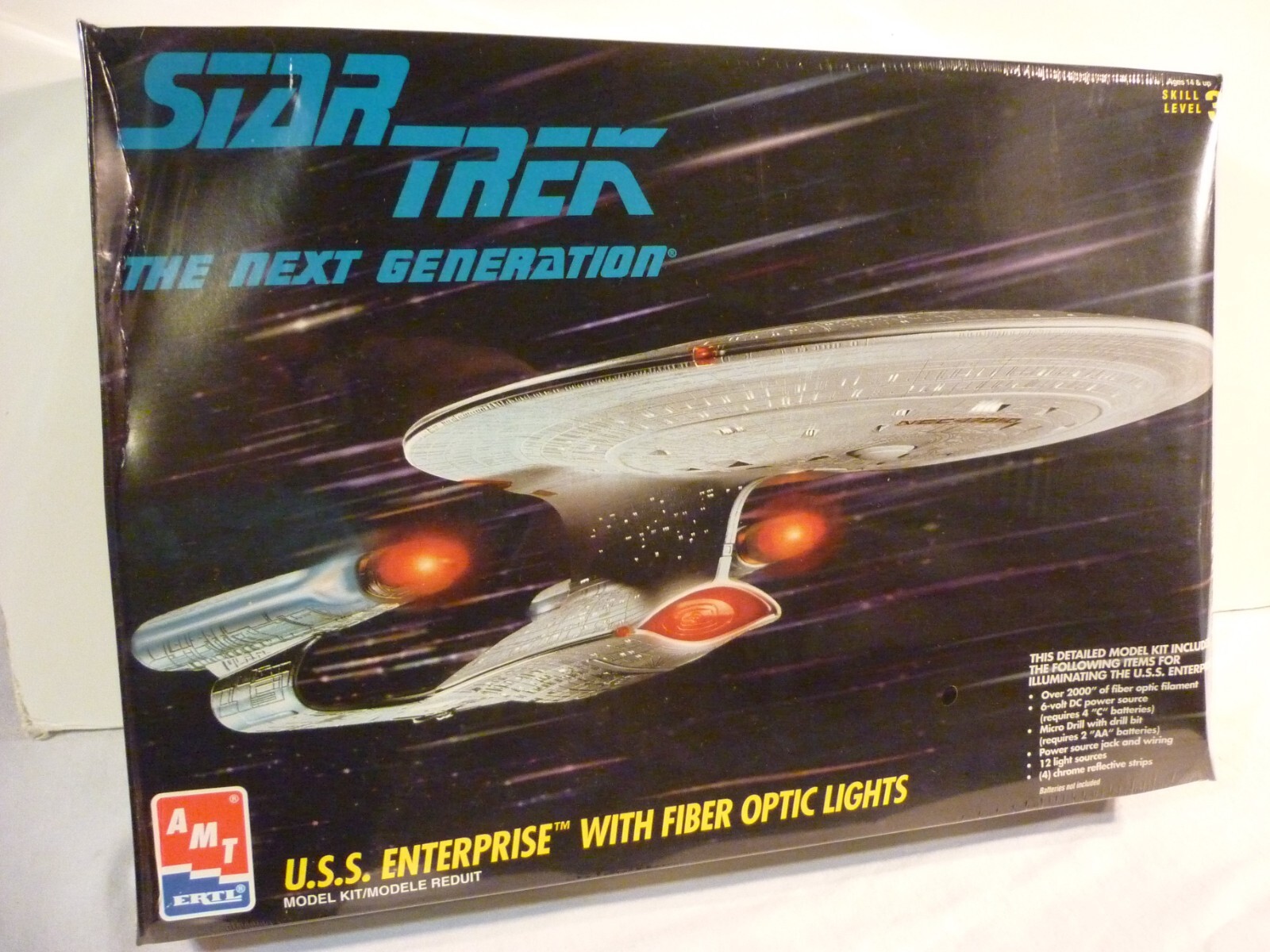 AMT/ERTL STAR TREK NEXT GENERATION USS ENTERPRISE NCC-1701-D FIBER OPTIC LIGHTS