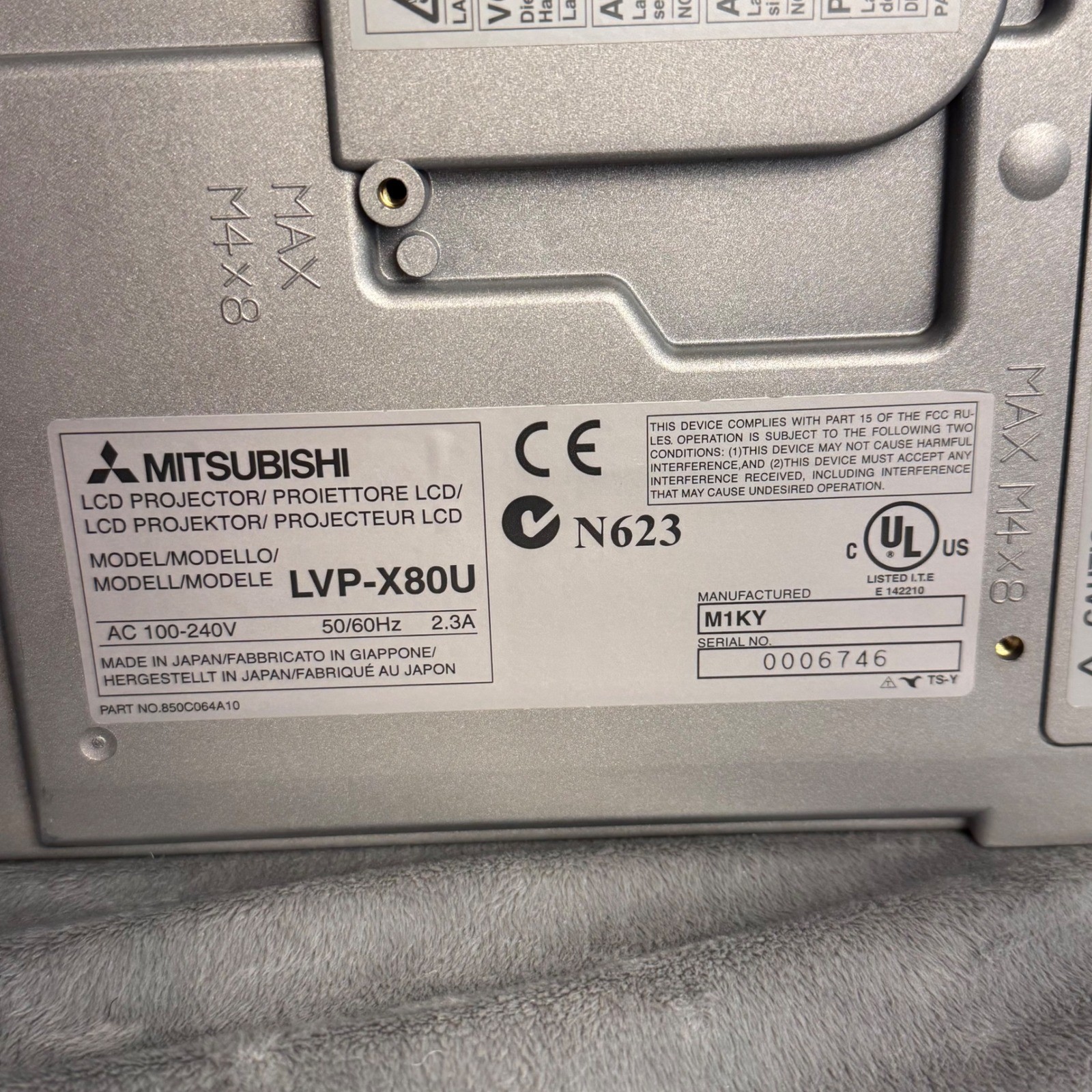 Mitsubishi LVP-X80U LCD Projector Multimedia Video Computer Tested Working