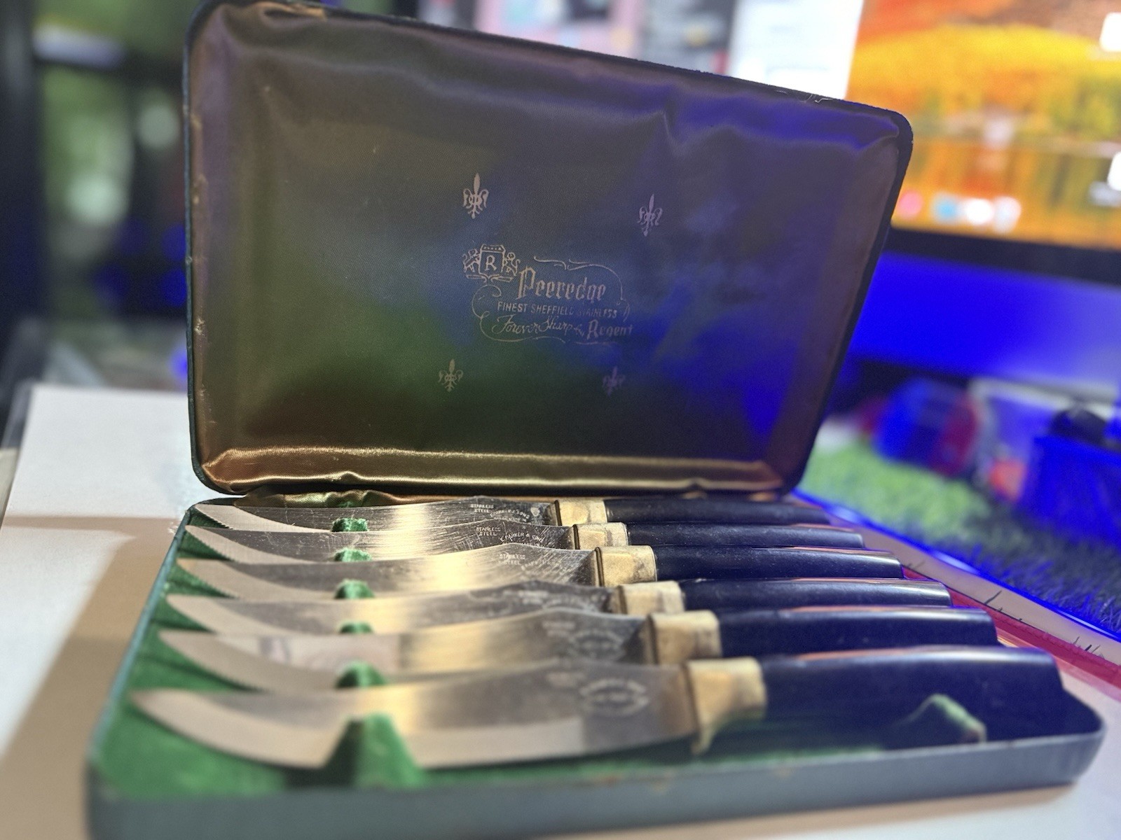 Regent Steak Knife Set 6 Pieces Stainless Steel Silver & Black Flatware