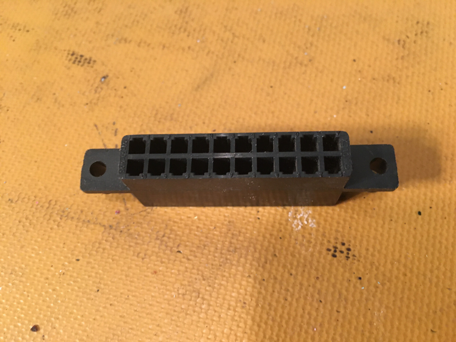 King Bendix 20 pin Dual Edge connector, new.
