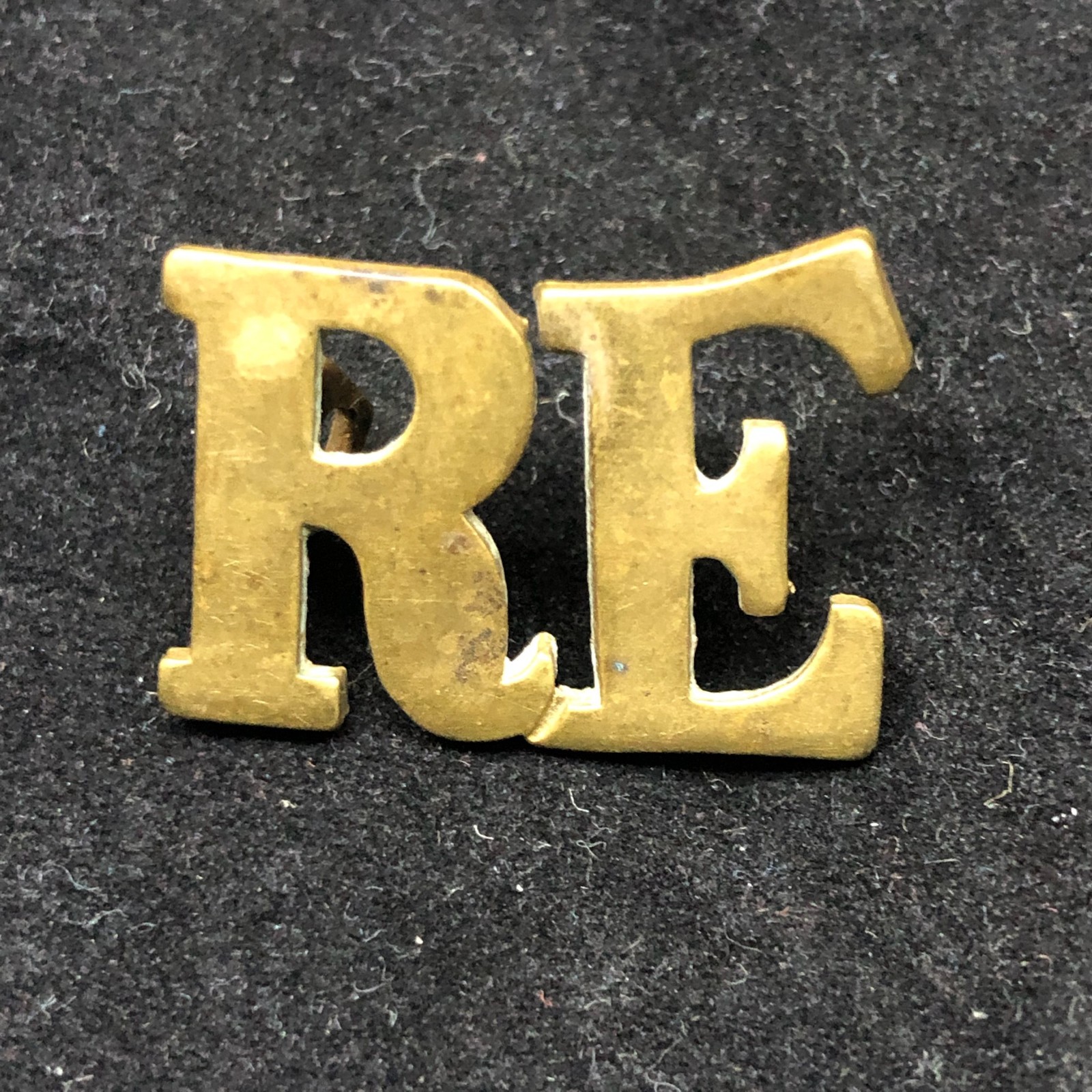 Original WW1/WW2 British Army Brass Shoulder Title - Royal Engineers