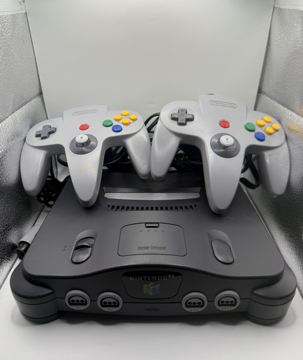 Nintendo 64 N64 Gray Console Bundle with Two Controller & Cords Authentic Tested