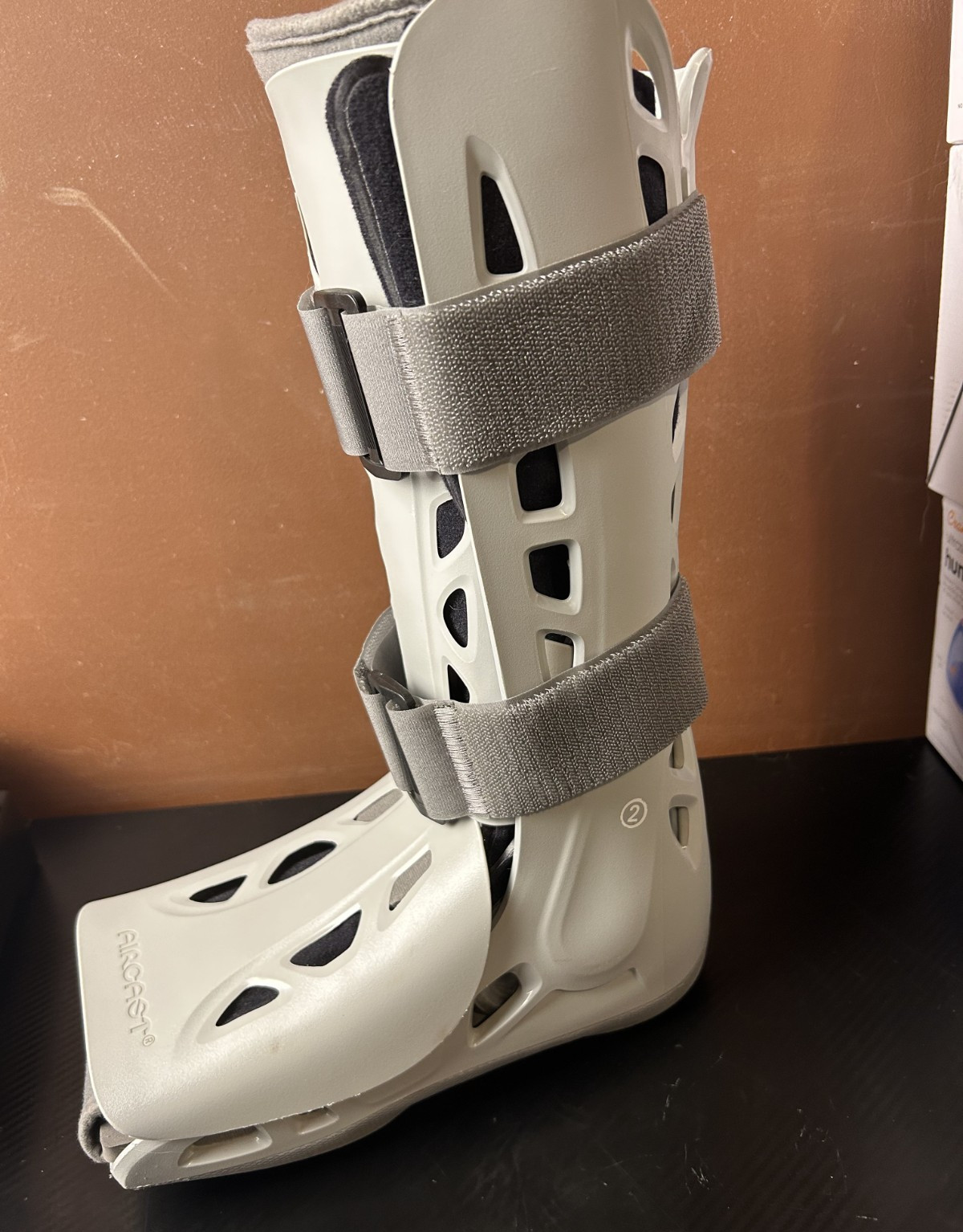 Aircast AirSelect Walker Brace/Walking Boot (Elite Short and Standard) Medium