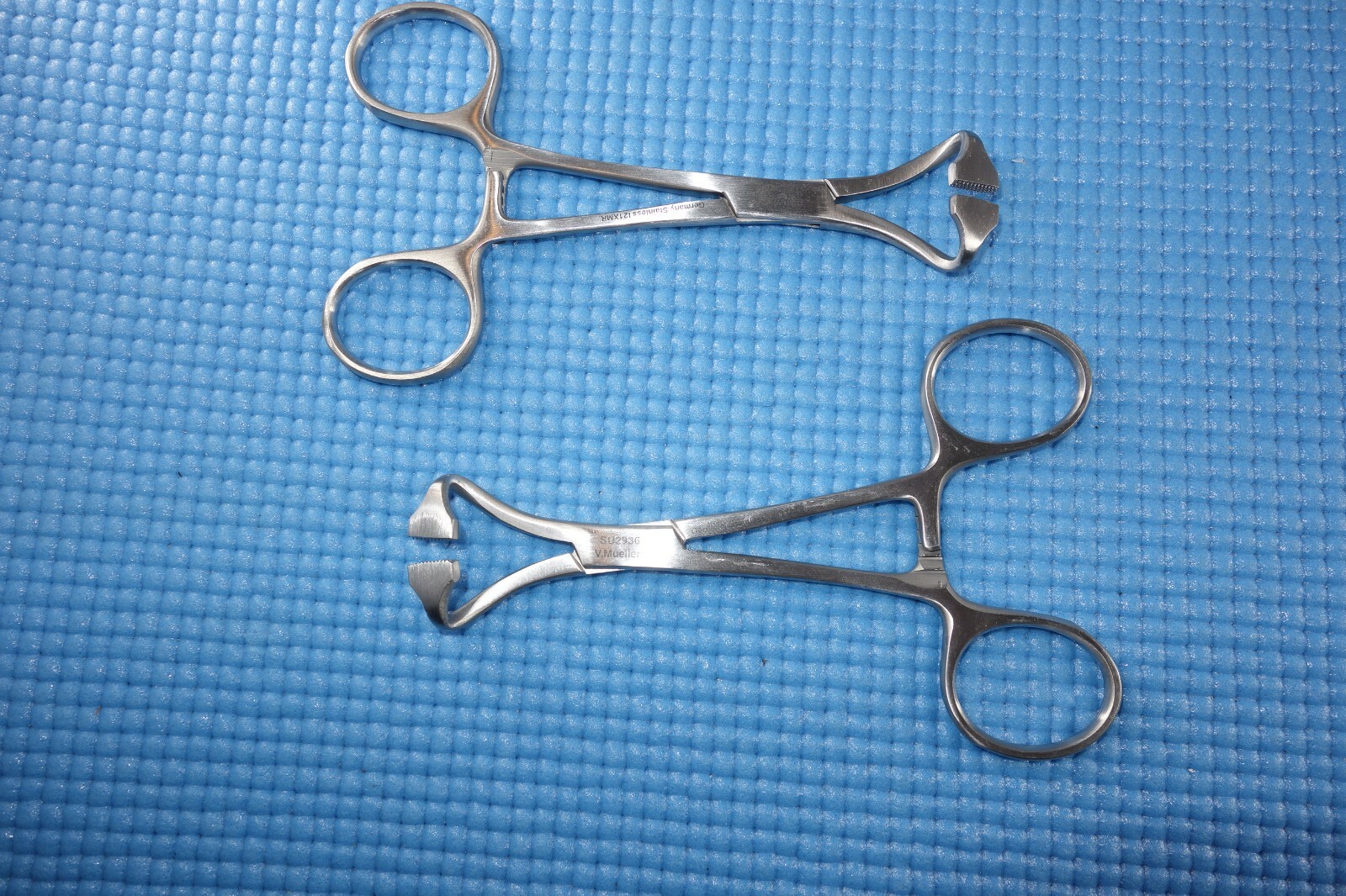 2 Each V Mueller SU2936  Non-Perforating Towel Forceps 5" SS