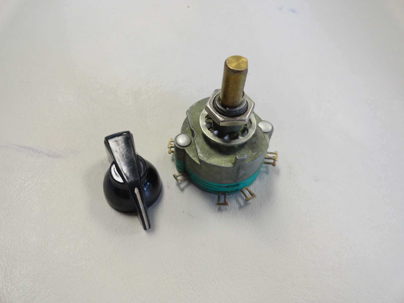 ELECTROSWITCH C4 ROTARY SWITCH C4D0204N-45 / 205 0713 MARINE BOAT