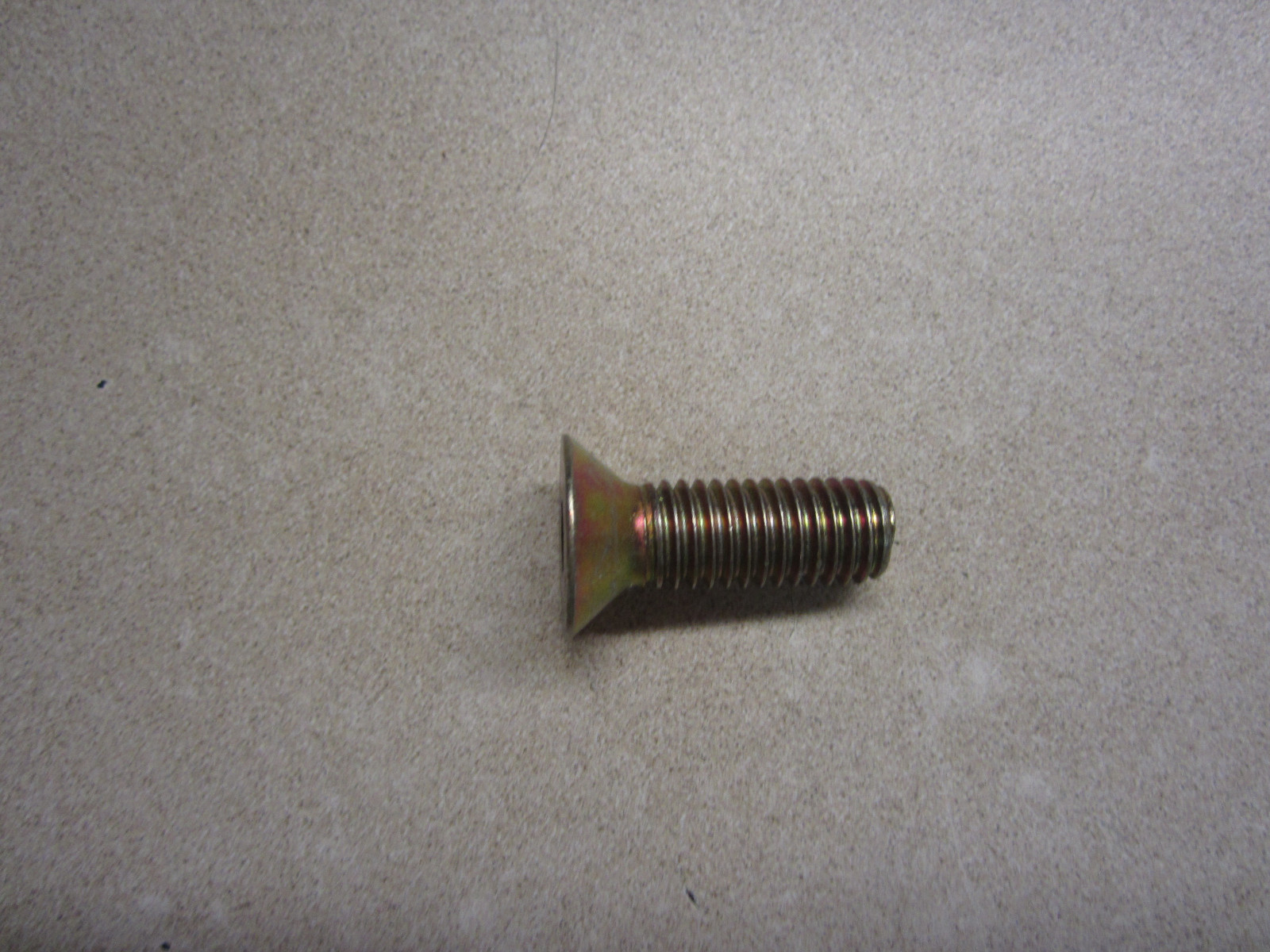 CNH-New Holland 87464 Screw F0NN94518Z16BA 700700584 80087464